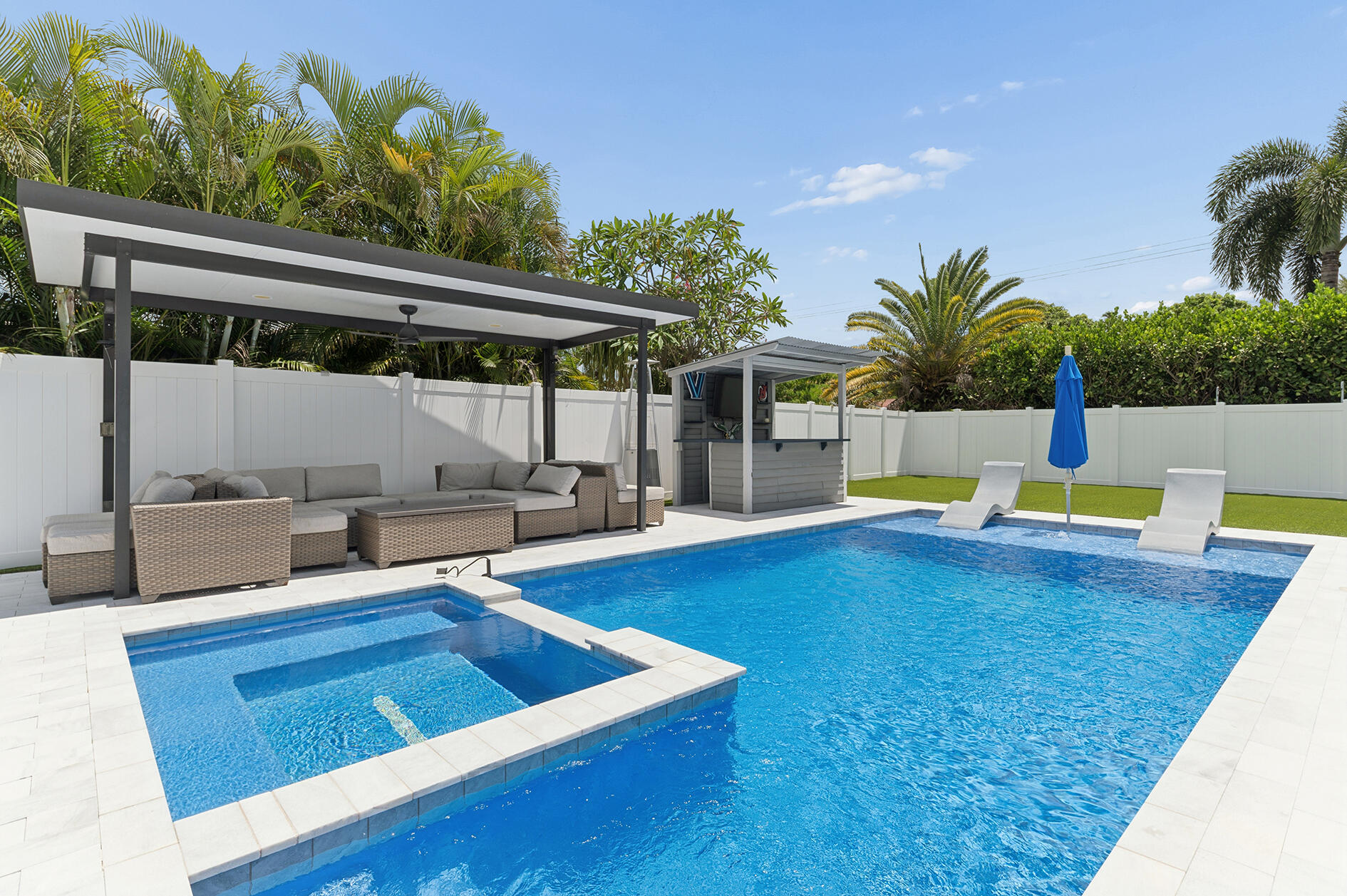 Listing  405 CHAPEL HILL Boulevard, Boynton Beach, FL 33435, Boynton Beach, FL 33435