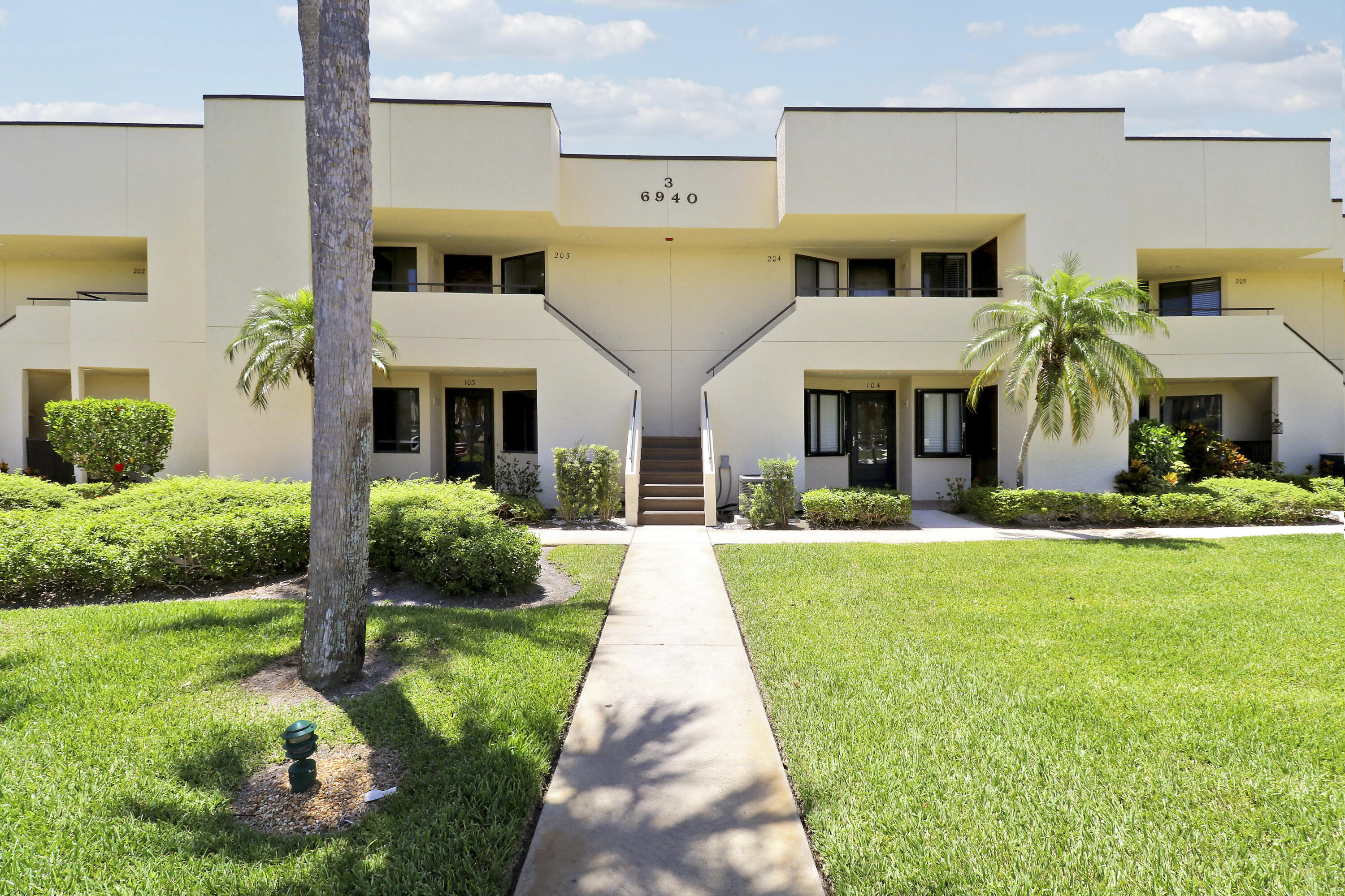 Listing  6940 SE Constitution Boulevard, Hobe Sound, FL 33455, Hobe Sound, FL 33455