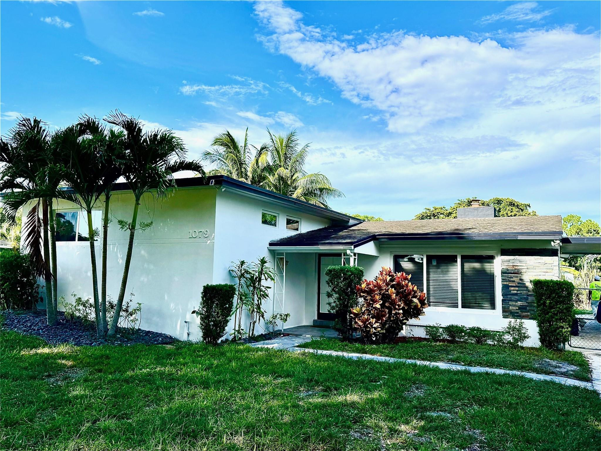 Listing  1079 W COUNTRY CLUB Circle, Plantation, FL 33317, Plantation, FL 33317