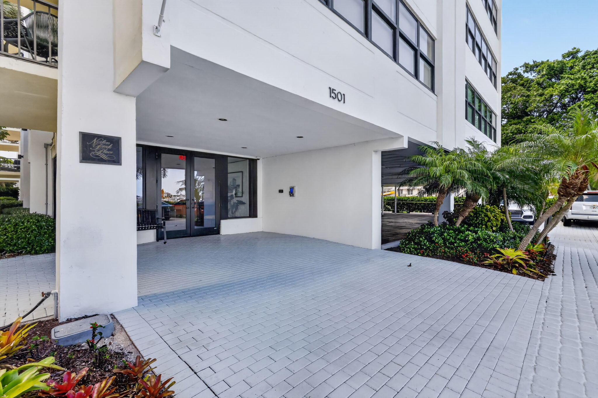 Listing  1501 S FLAGLER Drive 4B, West Palm Beach, FL 33401, West Palm Beach, FL 33401