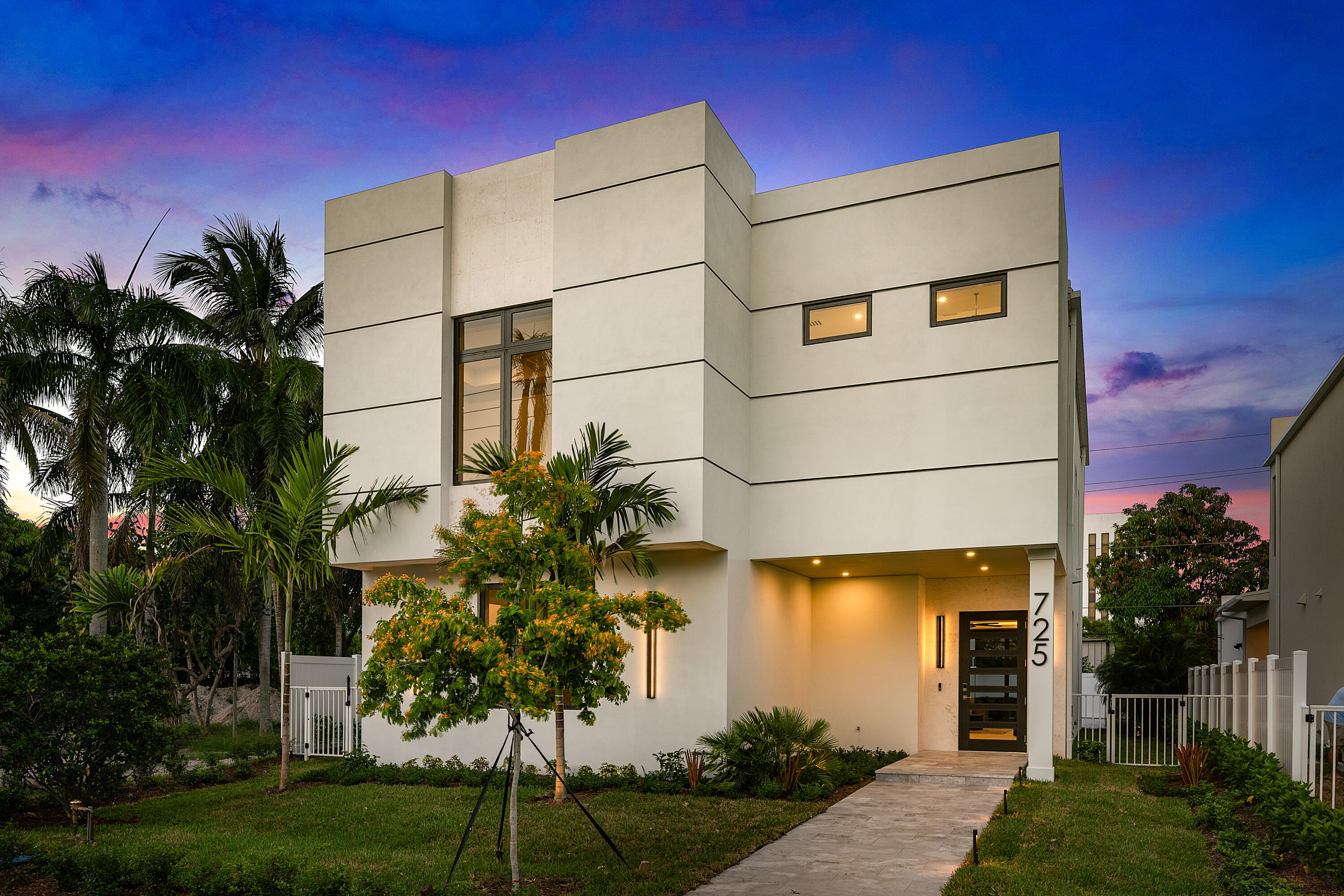 Listing  725 SE 4TH Avenue, Delray Beach, FL 33483, Delray Beach, FL 33483