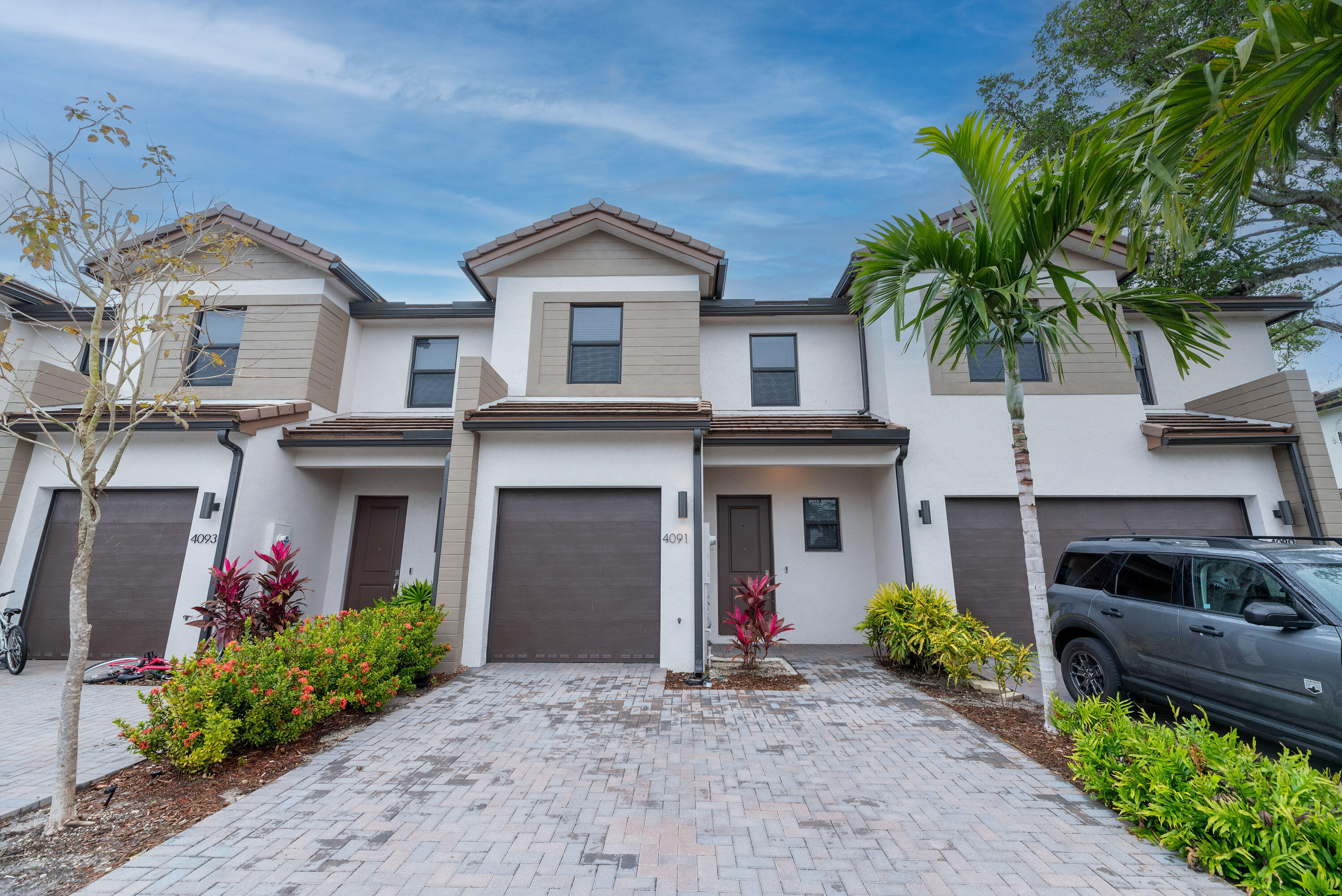 Listing  4093 SUNSET Way 4093, Pompano Beach, FL 33069, Pompano Beach, FL 33069