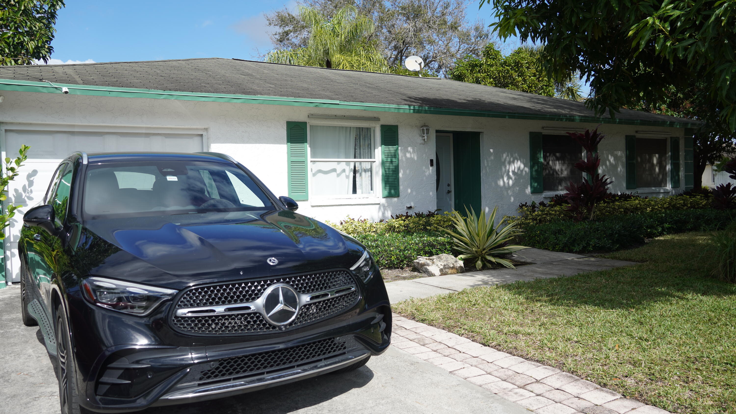 Listing  5805 BOSQUE Lane, West Palm Beach, FL 33415, West Palm Beach, FL 33415