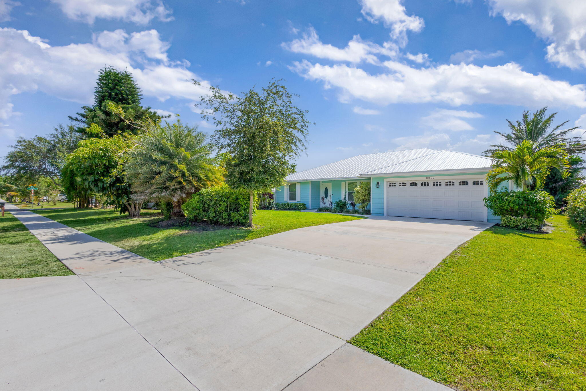 Listing  10600 SE Gomez Avenue, Hobe Sound, FL 33455, Hobe Sound, FL 33455