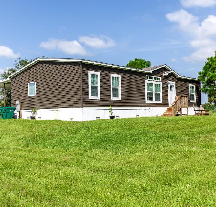 Listing  5729 US-98, Okeechobee, FL 34972, Okeechobee, FL 34972
