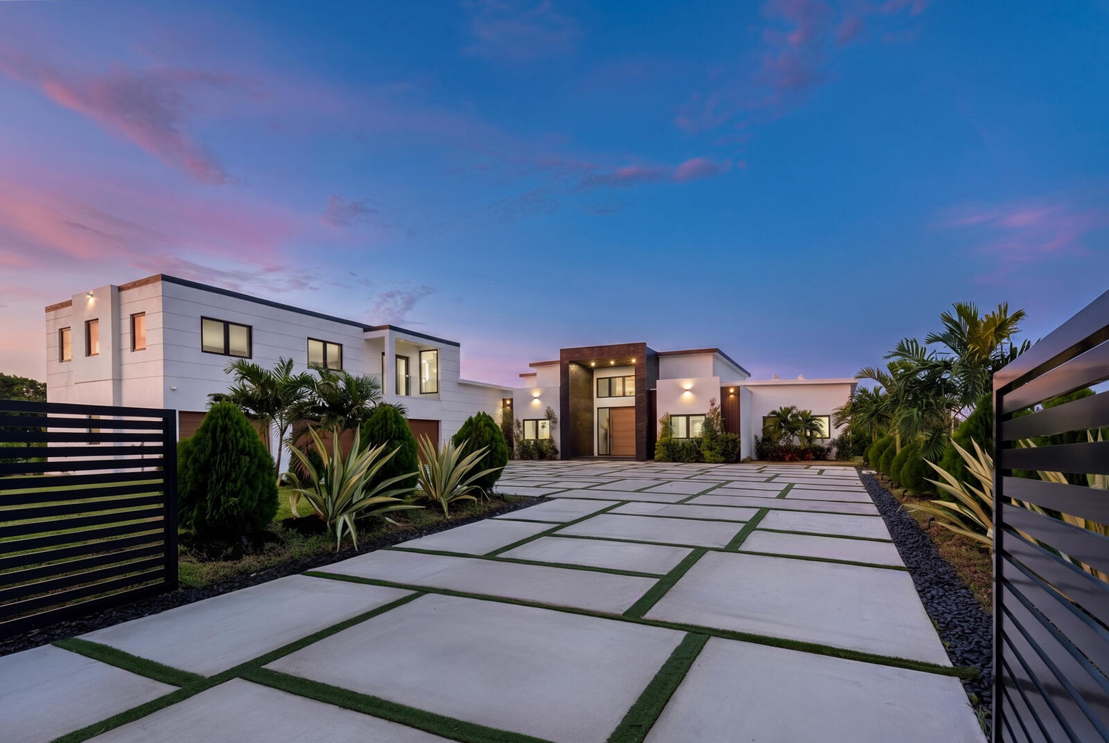 View details of listing 17301 SW 52nd Court, Southwest Ranches, FL 33331 Southwest Ranches with MLS#