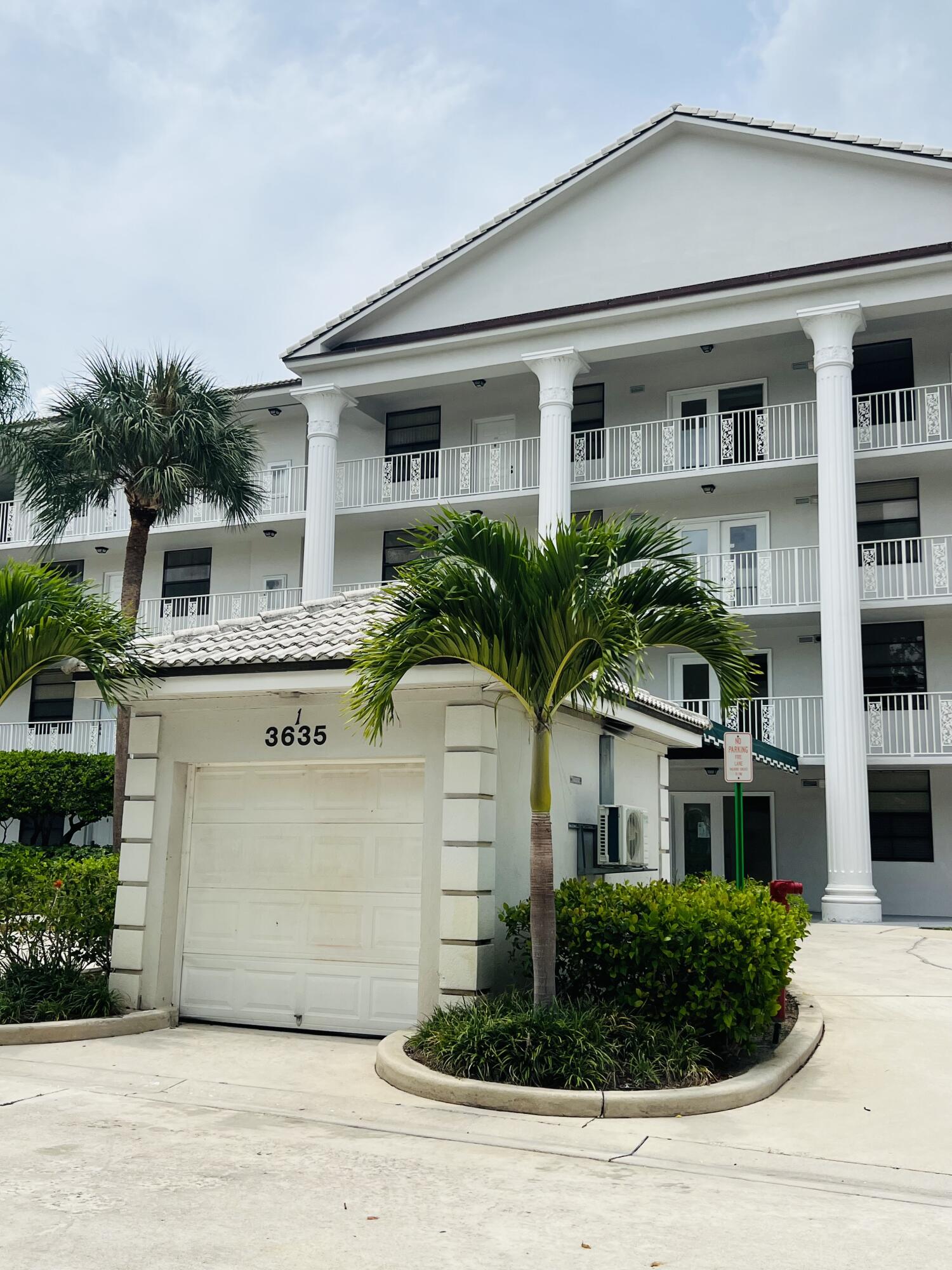 Listing  3635 Whitehall Drive 404, West Palm Beach, FL 33401, West Palm Beach, FL 33401