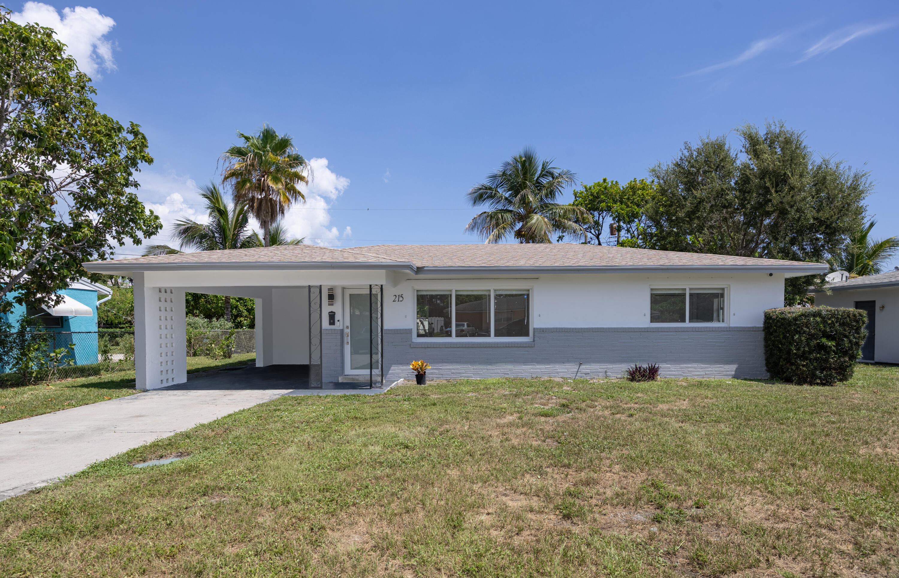 Listing  215 Evergreen Drive, West Palm Beach, FL 33403, West Palm Beach, FL 33403