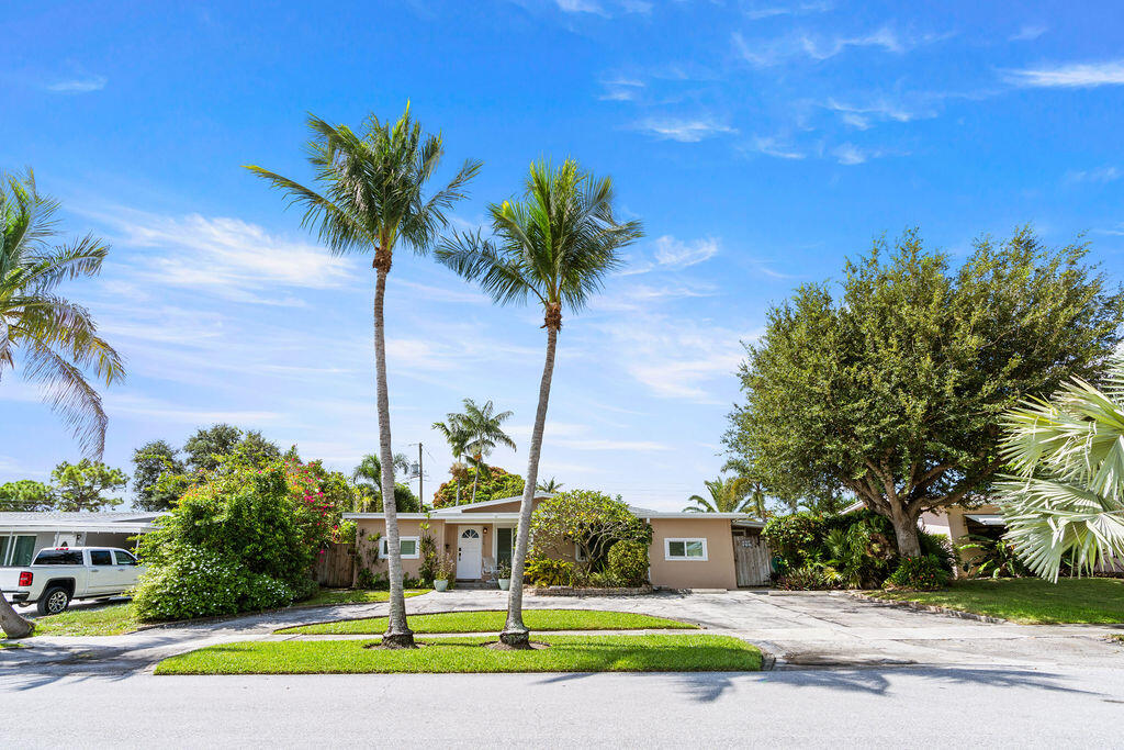 Listing  916 W DUVAL Street, Lantana, FL 33462, Lantana, FL 33462
