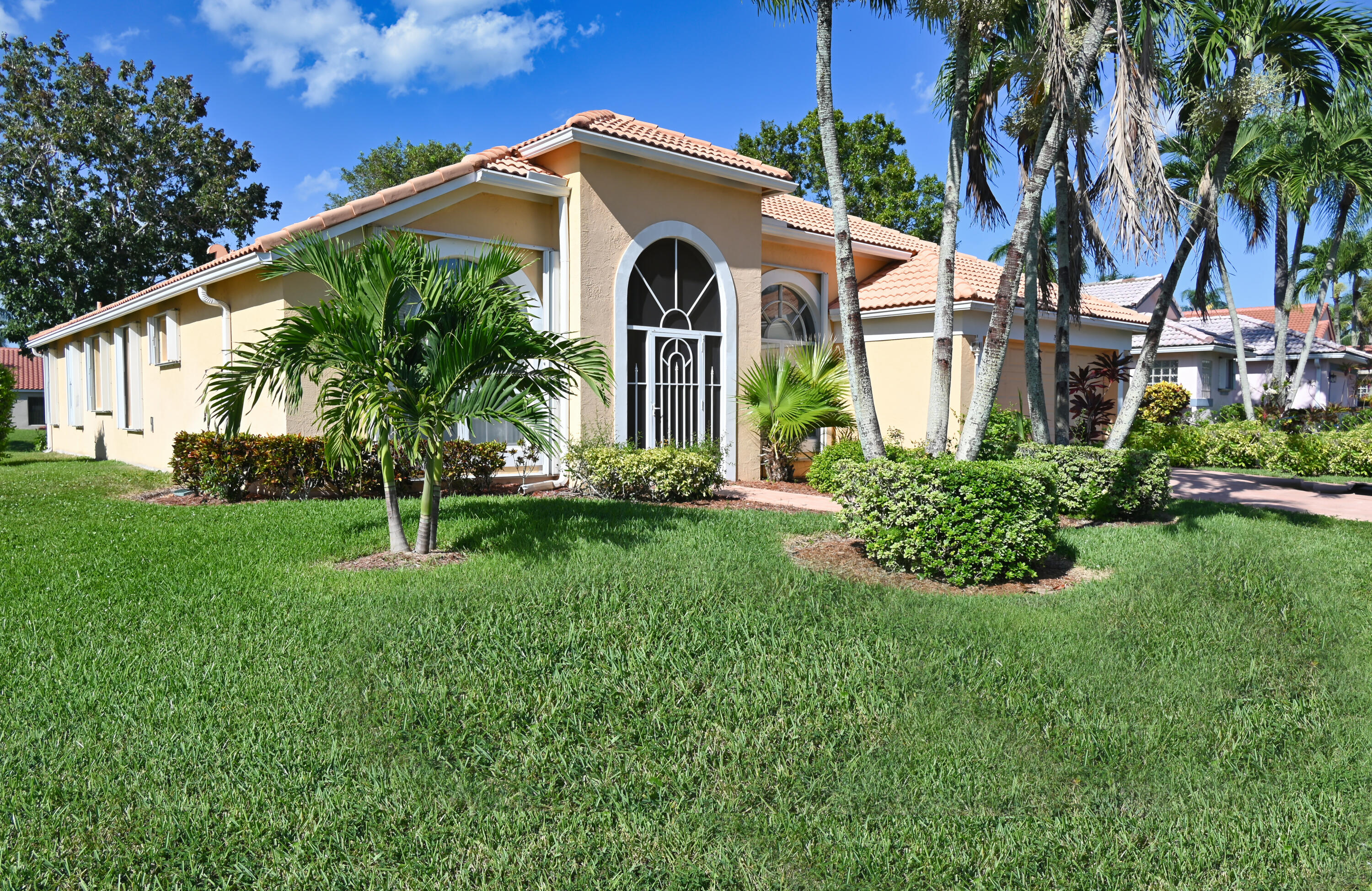 Listing  2505 EGRET LAKE Drive, Greenacres, FL 33413, Greenacres, FL 33413