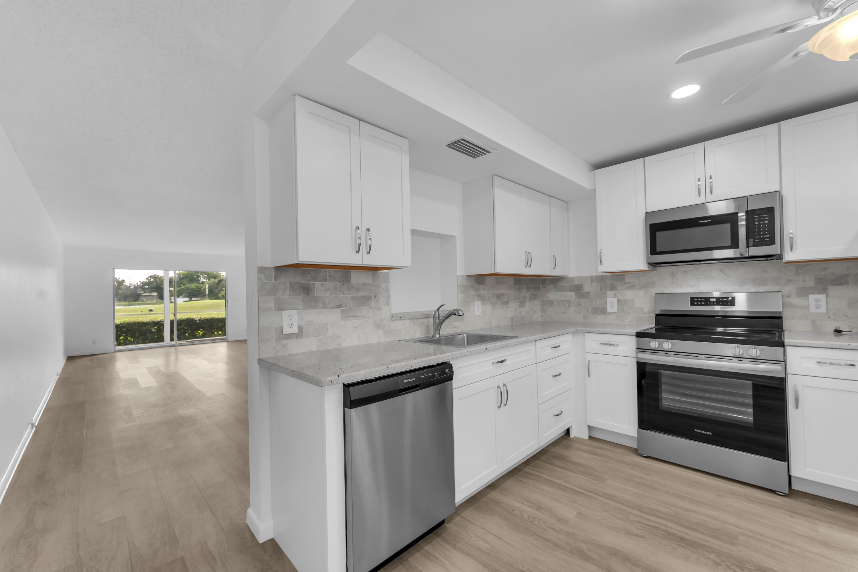Listing  3003 PORTOFINO Isle K1, Coconut Creek, FL 33066, Coconut Creek, FL 33066