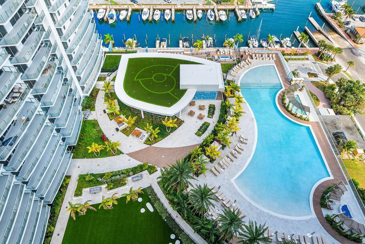 Listing  220 LAKE SHORE Drive 702, Lake Park, FL 33403, Lake Park, FL 33403