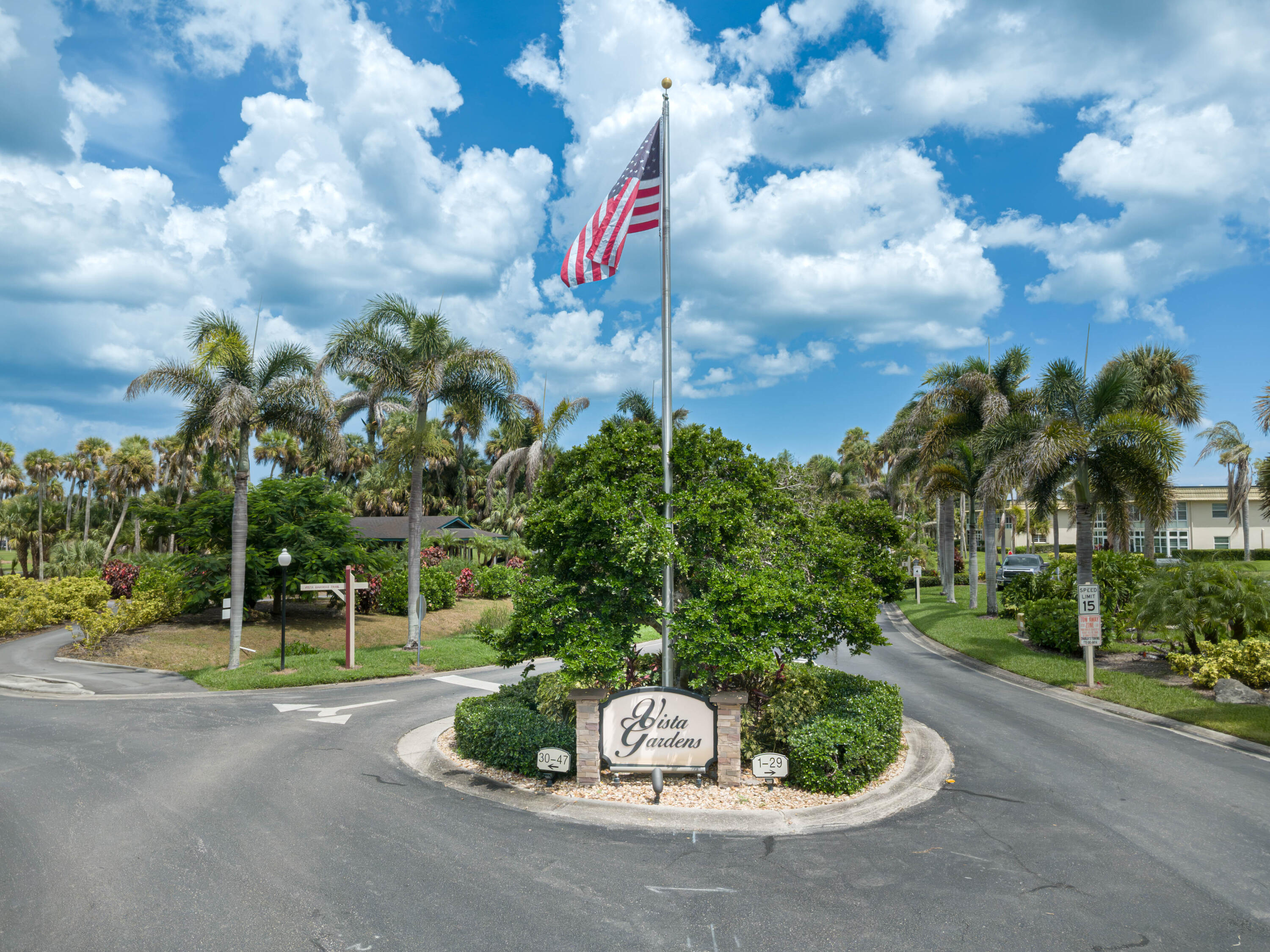 View details of listing 36 VISTA GARDENS Trail 103, Vero Beach, FL 32962 Vero Beach with MLS#