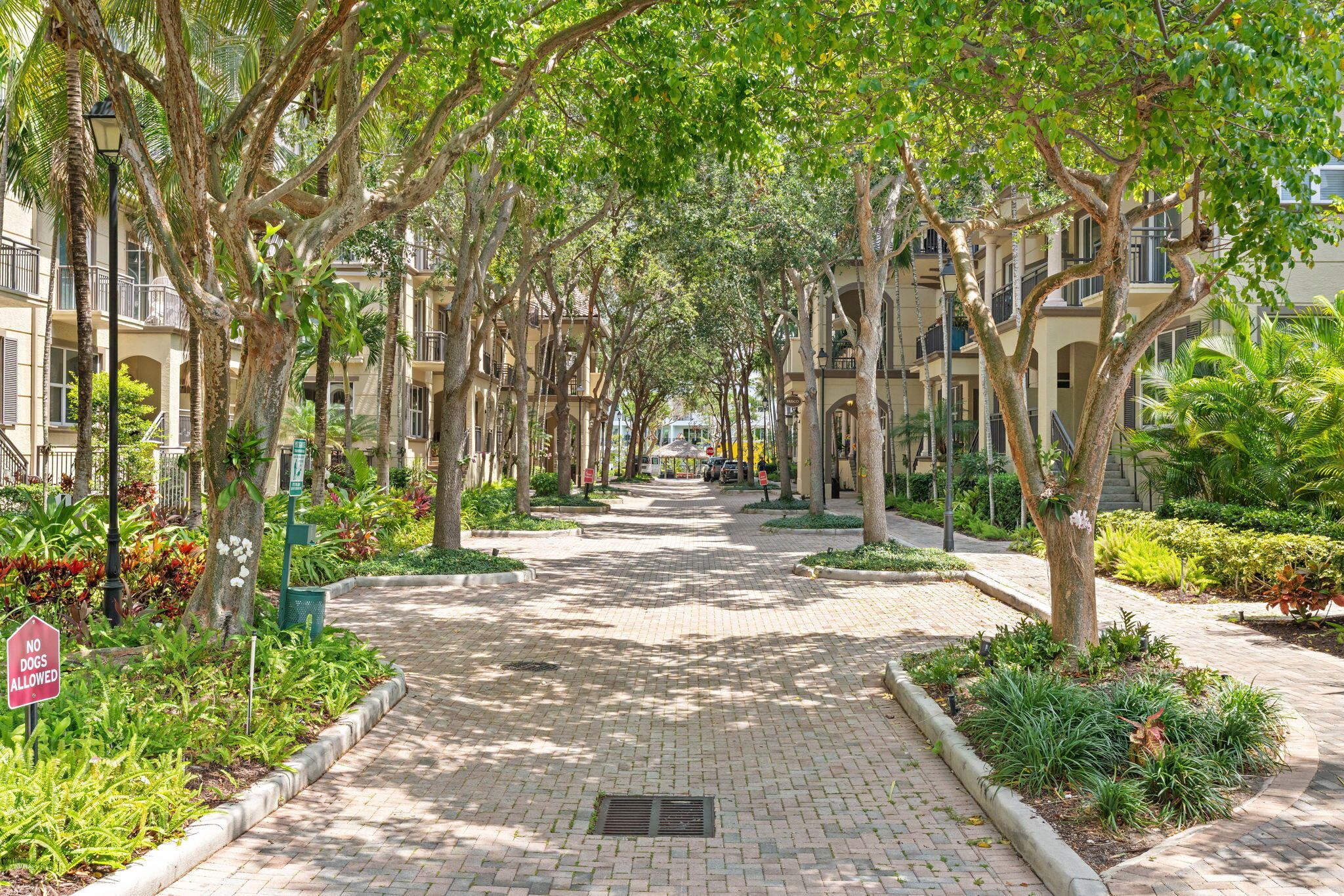 Listing  2617 NE 14th Avenue 109, Wilton Manors, FL 33334, Wilton Manors, FL 33334
