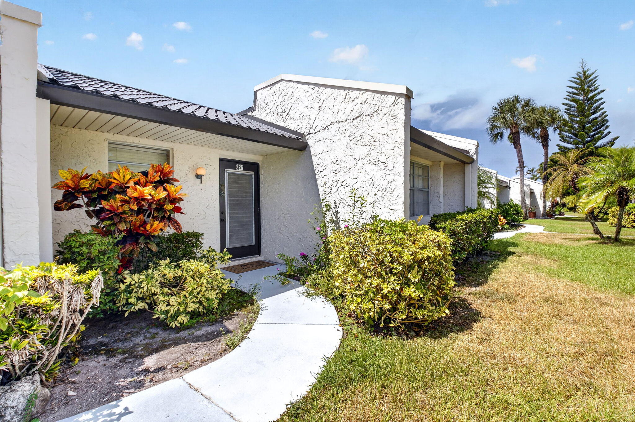 Listing  226 LAKE CONSTANCE Drive 226, West Palm Beach, FL 33411, West Palm Beach, FL 33411