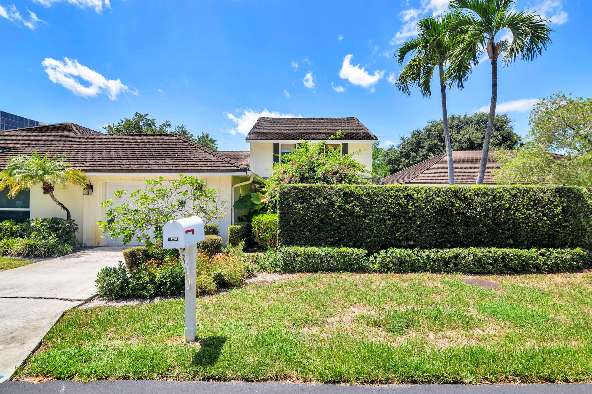 Listing  11290 Glen Oaks Court, North Palm Beach, FL 33408, North Palm Beach, FL 33408