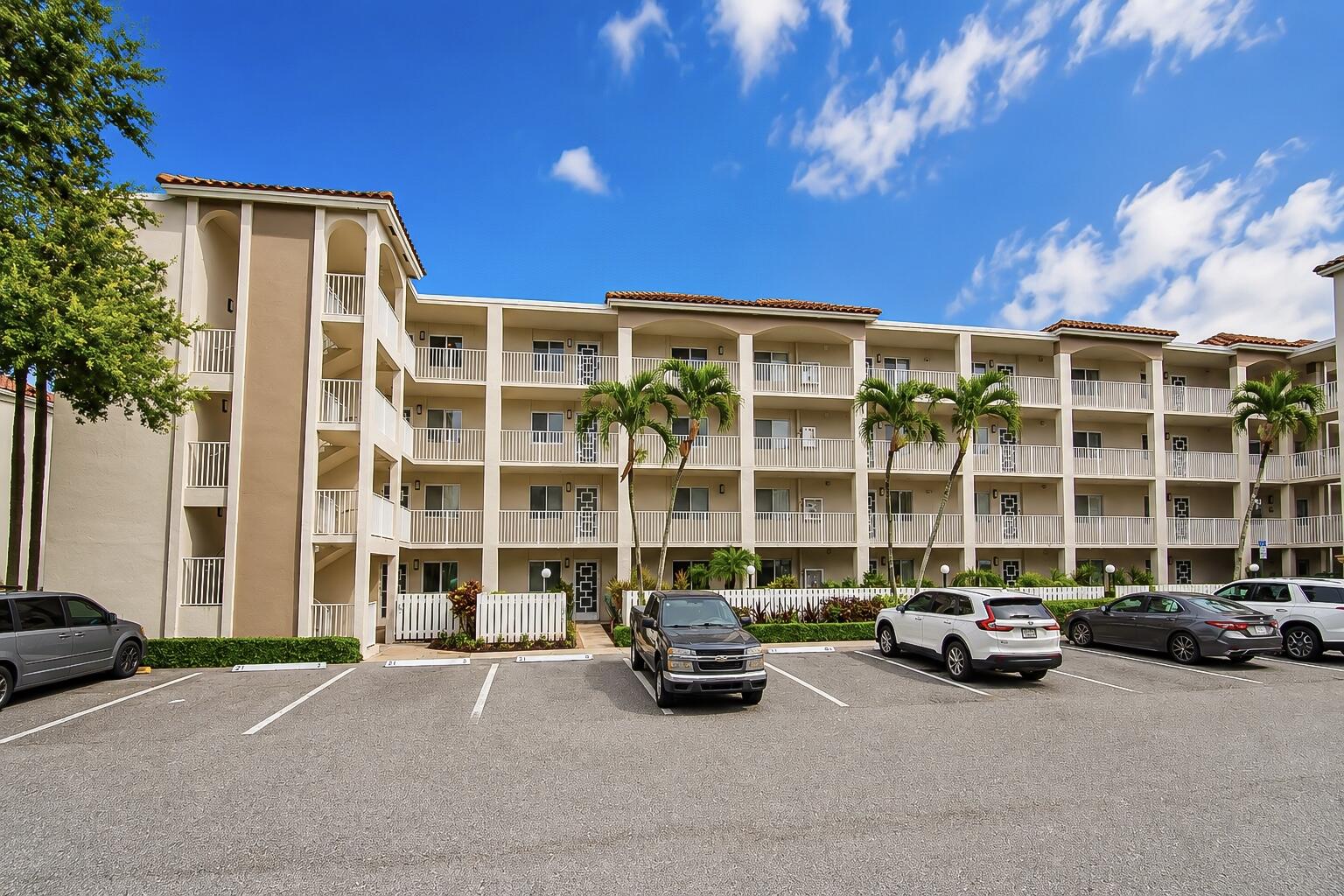 Listing  14112 Huntington Pointe Drive 401, Delray Beach, FL 33484, Delray Beach, FL 33484
