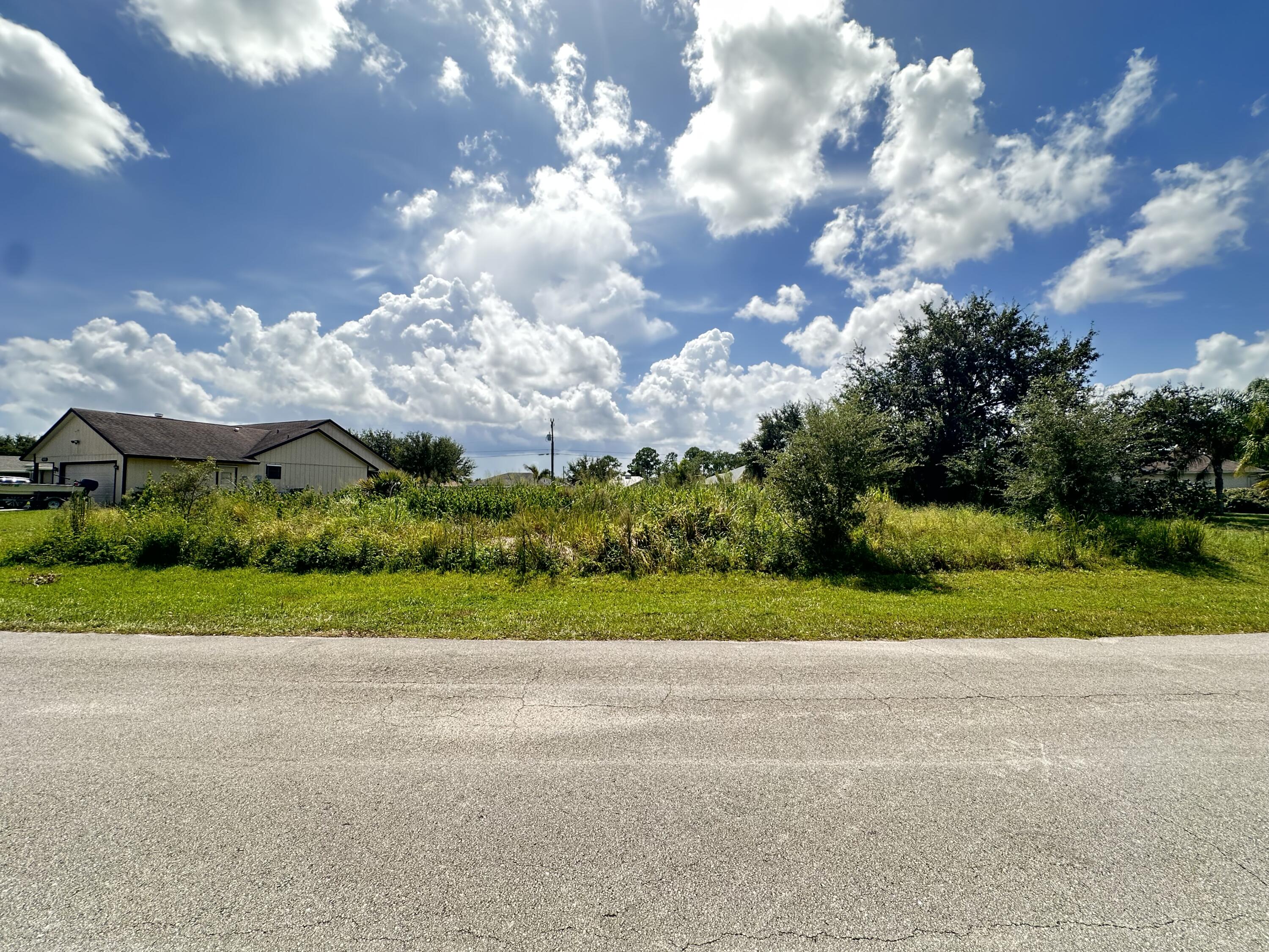 View details of listing 544 SW COLUMBUS Drive, Port St. Lucie, FL 34953 Port St. Lucie with MLS#