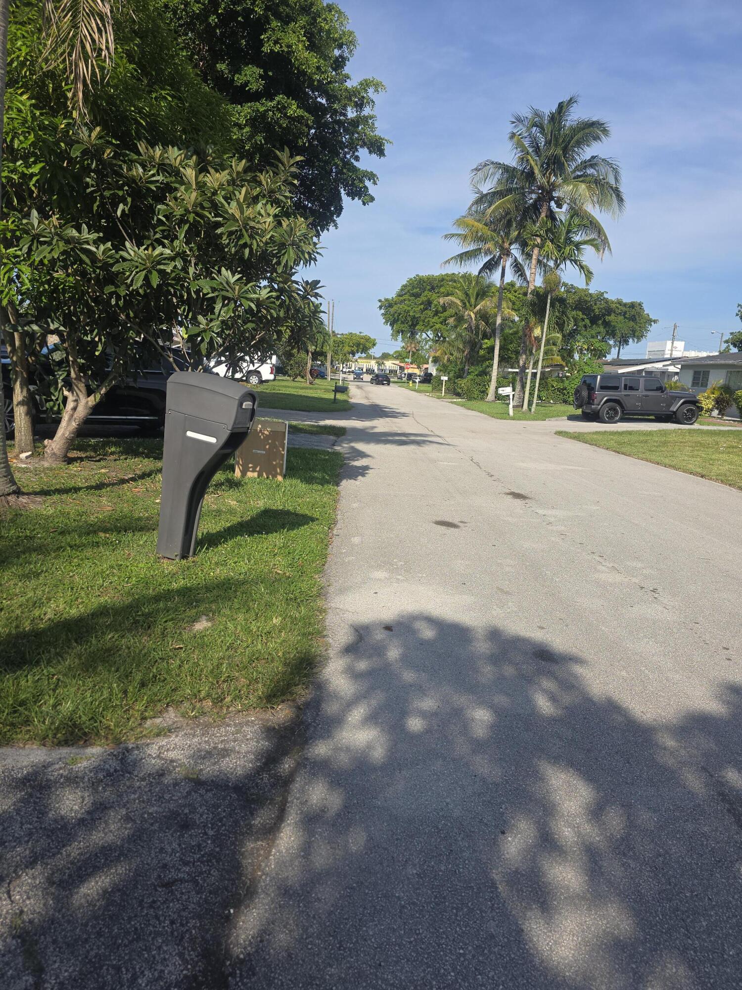 View details of listing 6110 NW 8TH Street, Margate, FL 33063 Margate with MLS#