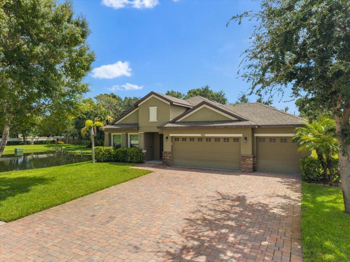 View details of listing 760 22ND Avenue, Vero Beach, FL 32962 Vero Beach with MLS#