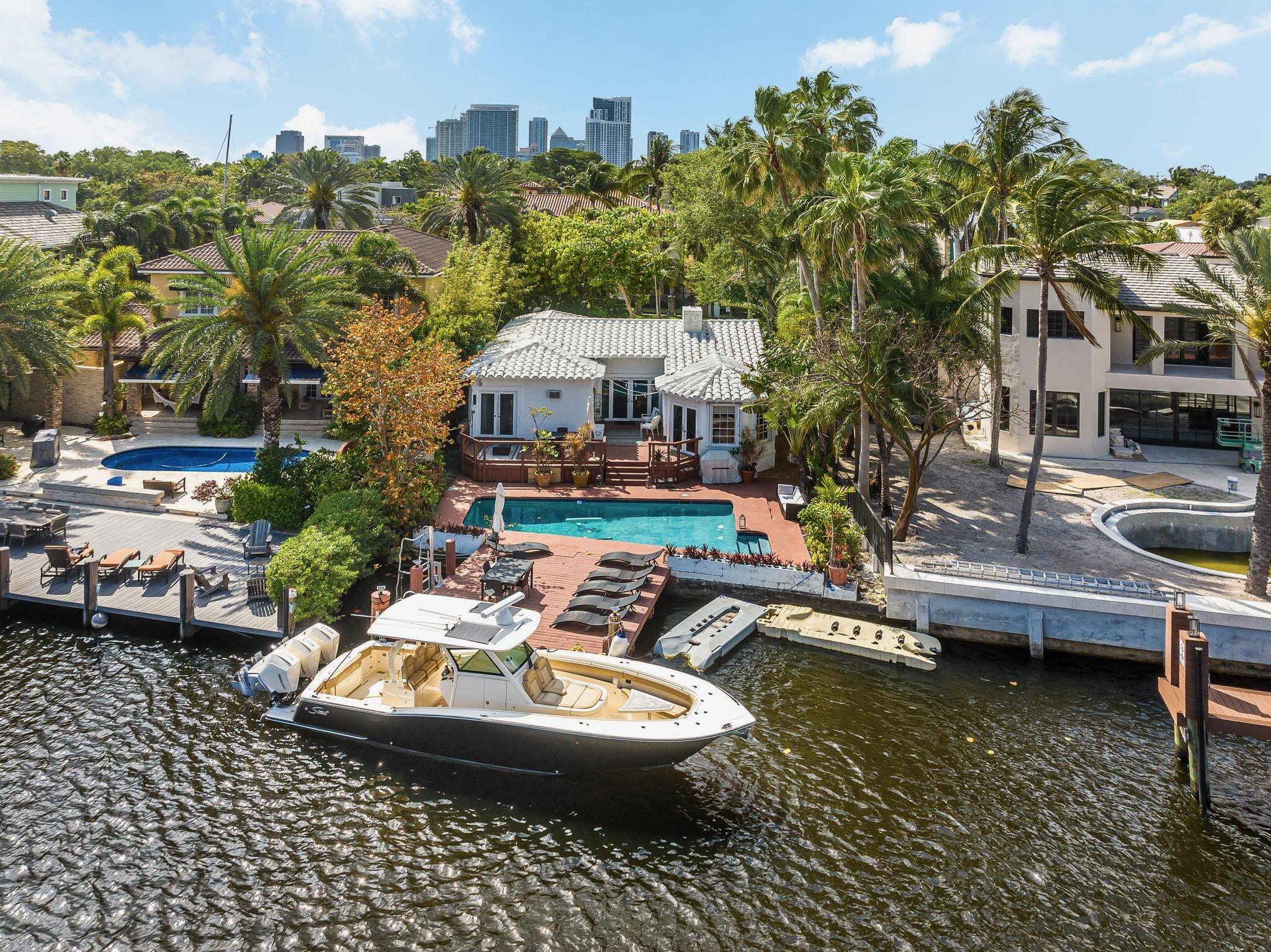 View details of listing 124 S GORDON Road, Fort Lauderdale, FL 33301 Fort Lauderdale with MLS#