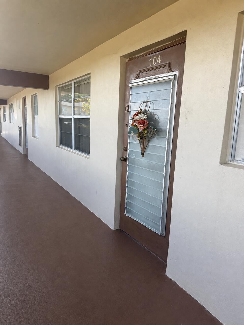 View details of listing 7500 NW 5TH Place 104, Margate, FL 33063 Margate with MLS#