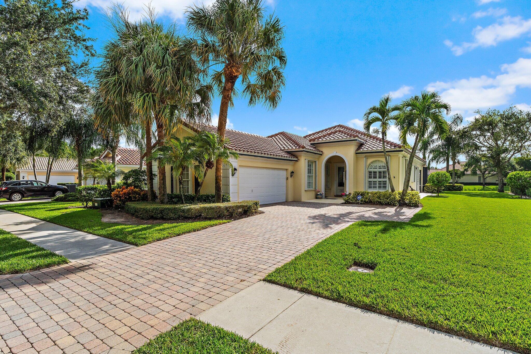 View details of listing 108 Euphrates Circle, Palm Beach Gardens, FL 33410 Palm Beach Gardens with MLS#
