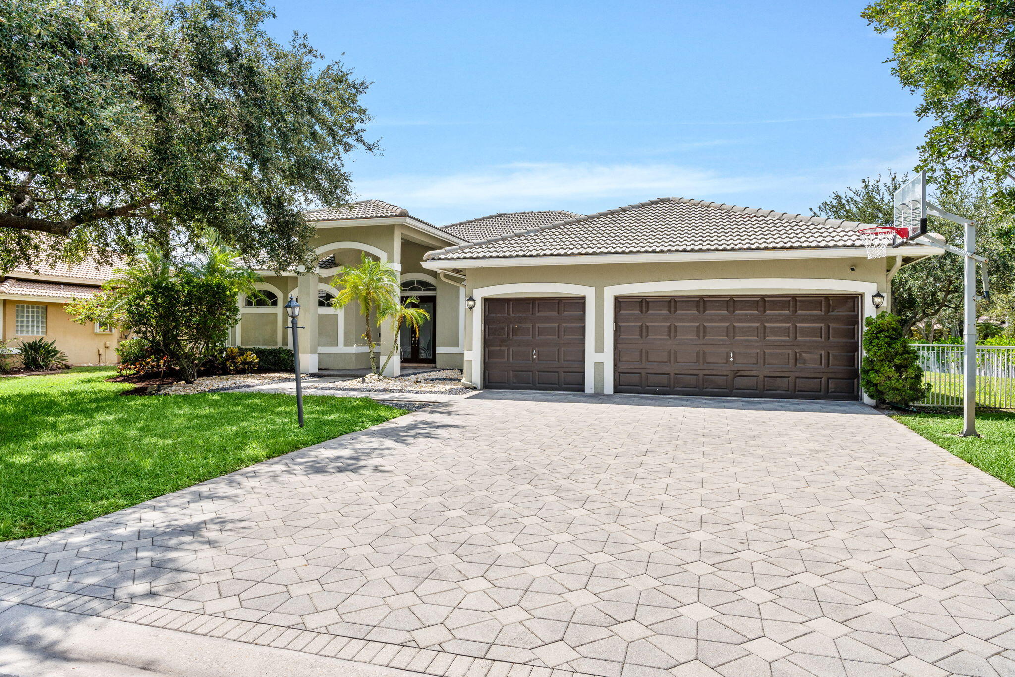 View details of listing 10668 NW 69TH Street, Parkland, FL 33076 Parkland with MLS#