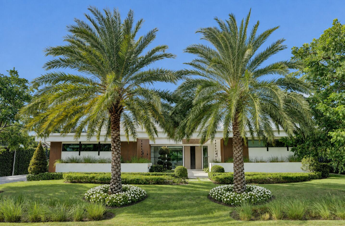 View details of listing 7 Tahoe Lane, Sea Ranch Lakes, FL 33308 Sea Ranch Lakes with MLS# 