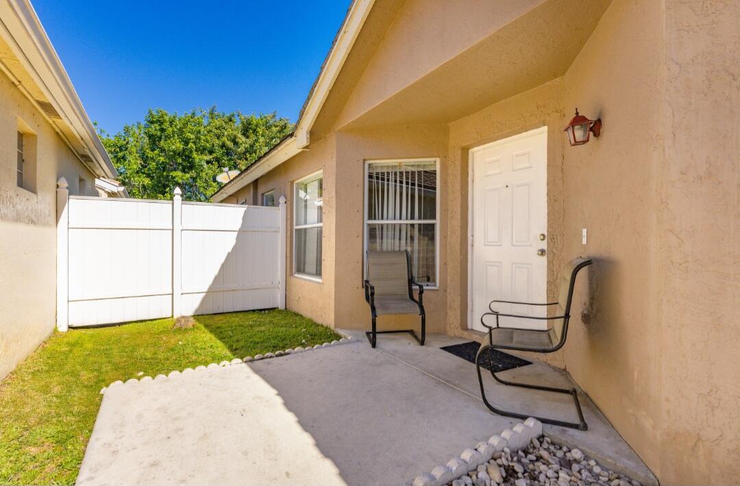 View details of listing 6179 SAVANNAH Way, Lake Worth, FL 33463 Lake Worth with MLS# 