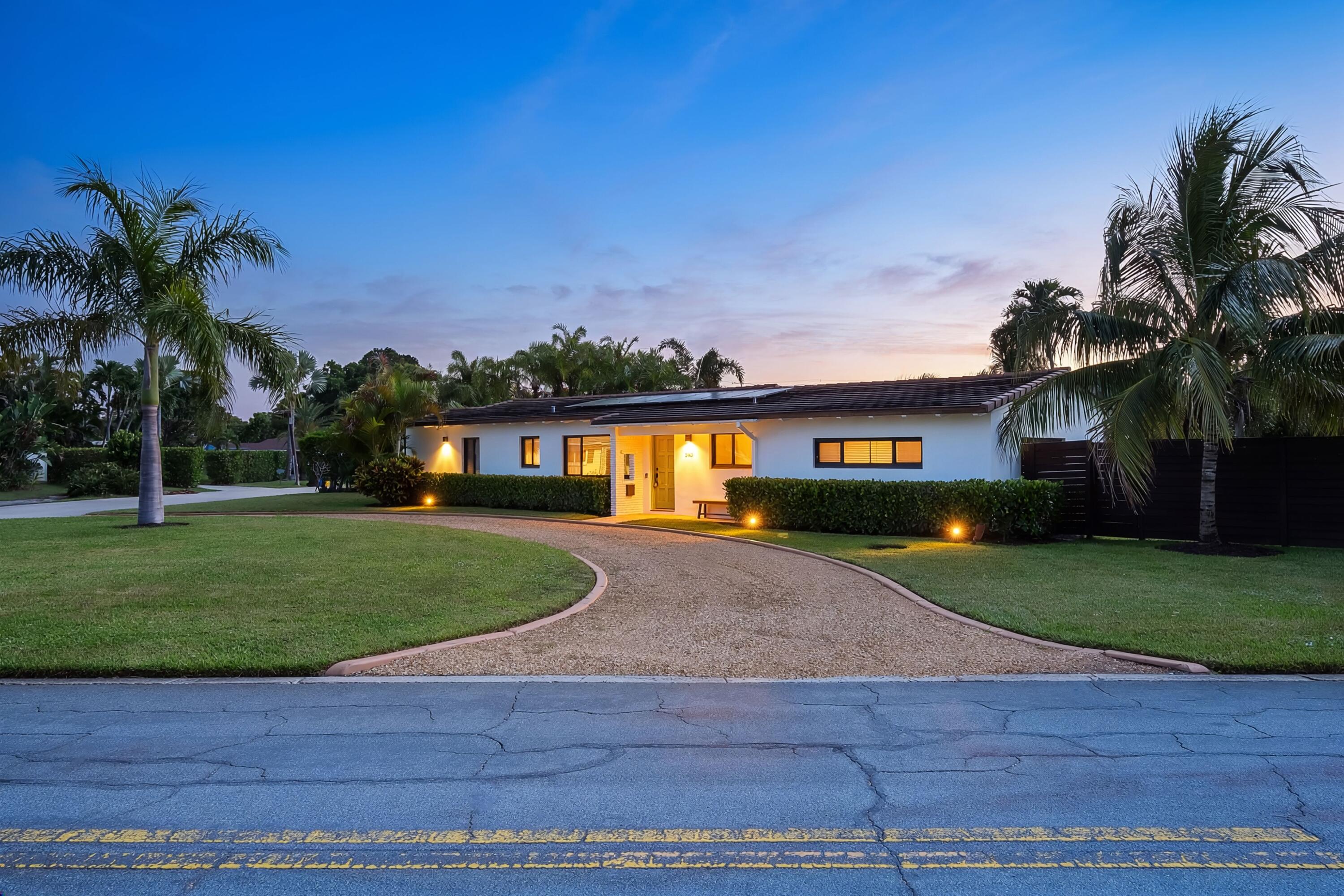 View details of listing 310 Orange Way, West Palm Beach, FL 33405 West Palm Beach with MLS# 
