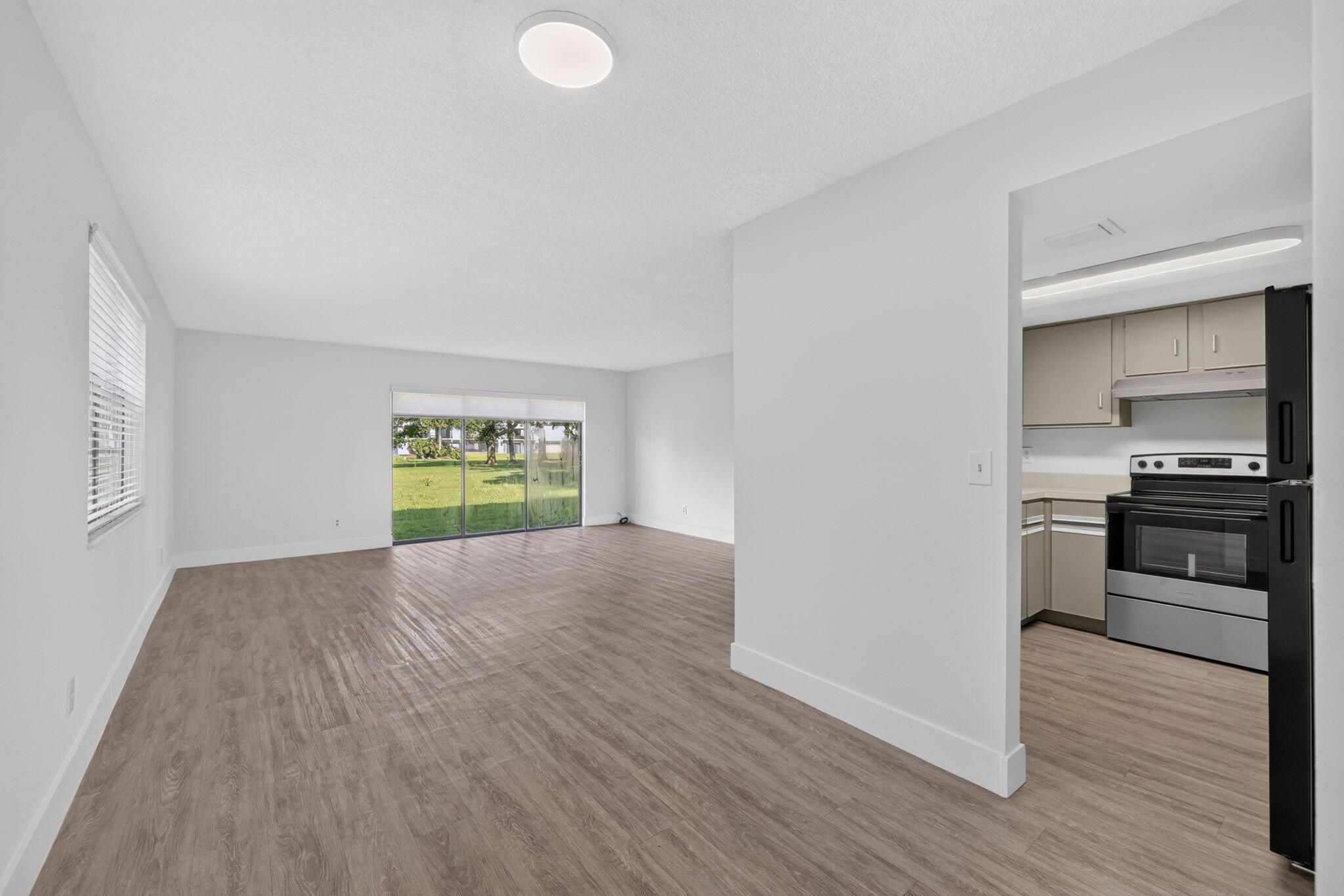 Listing  2517 S 17TH Street 103, Fort Pierce, FL 34982, Fort Pierce, FL 34982