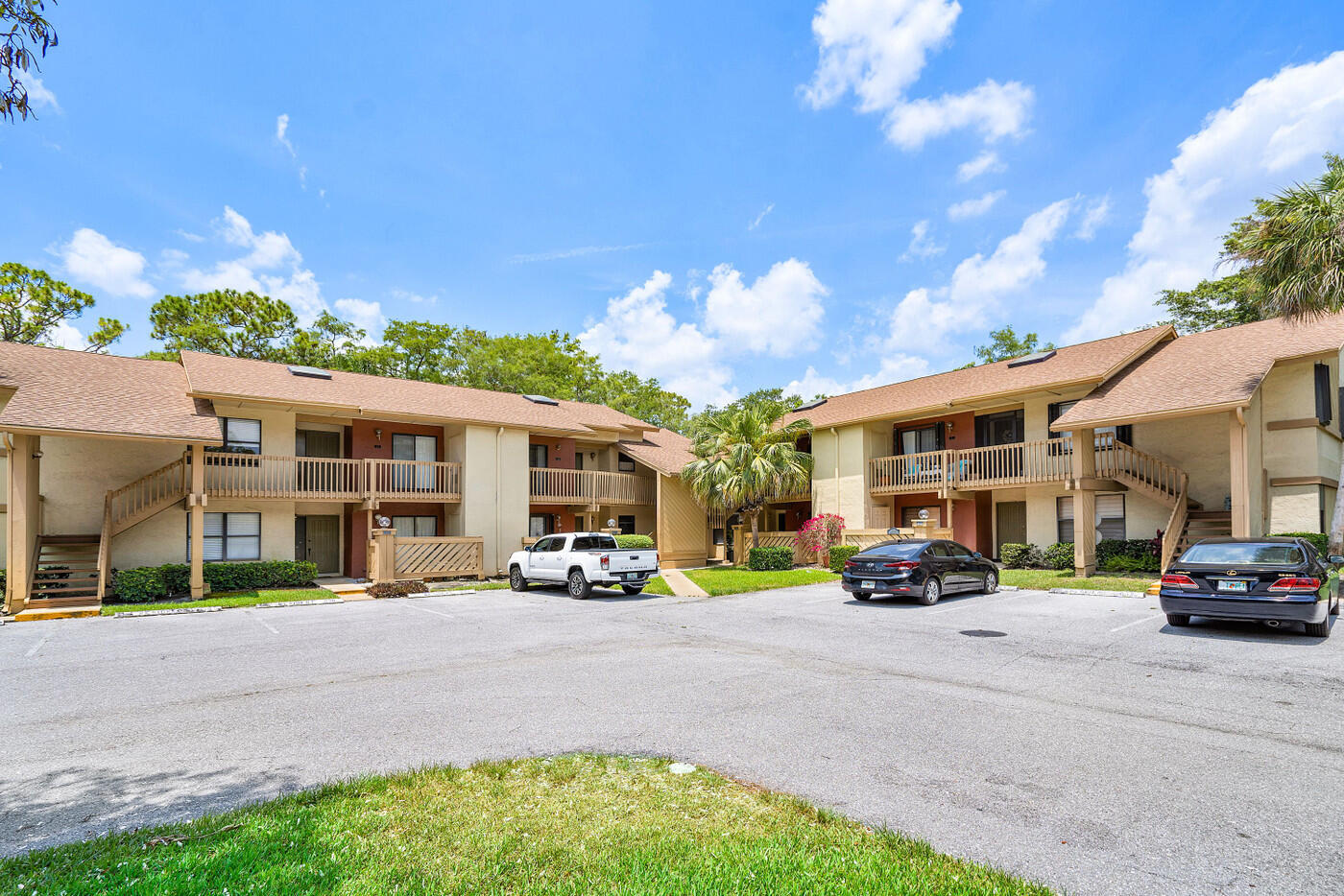 View details of listing 13095 BELHAVEN Court 6, Wellington, FL 33414 Wellington with MLS#