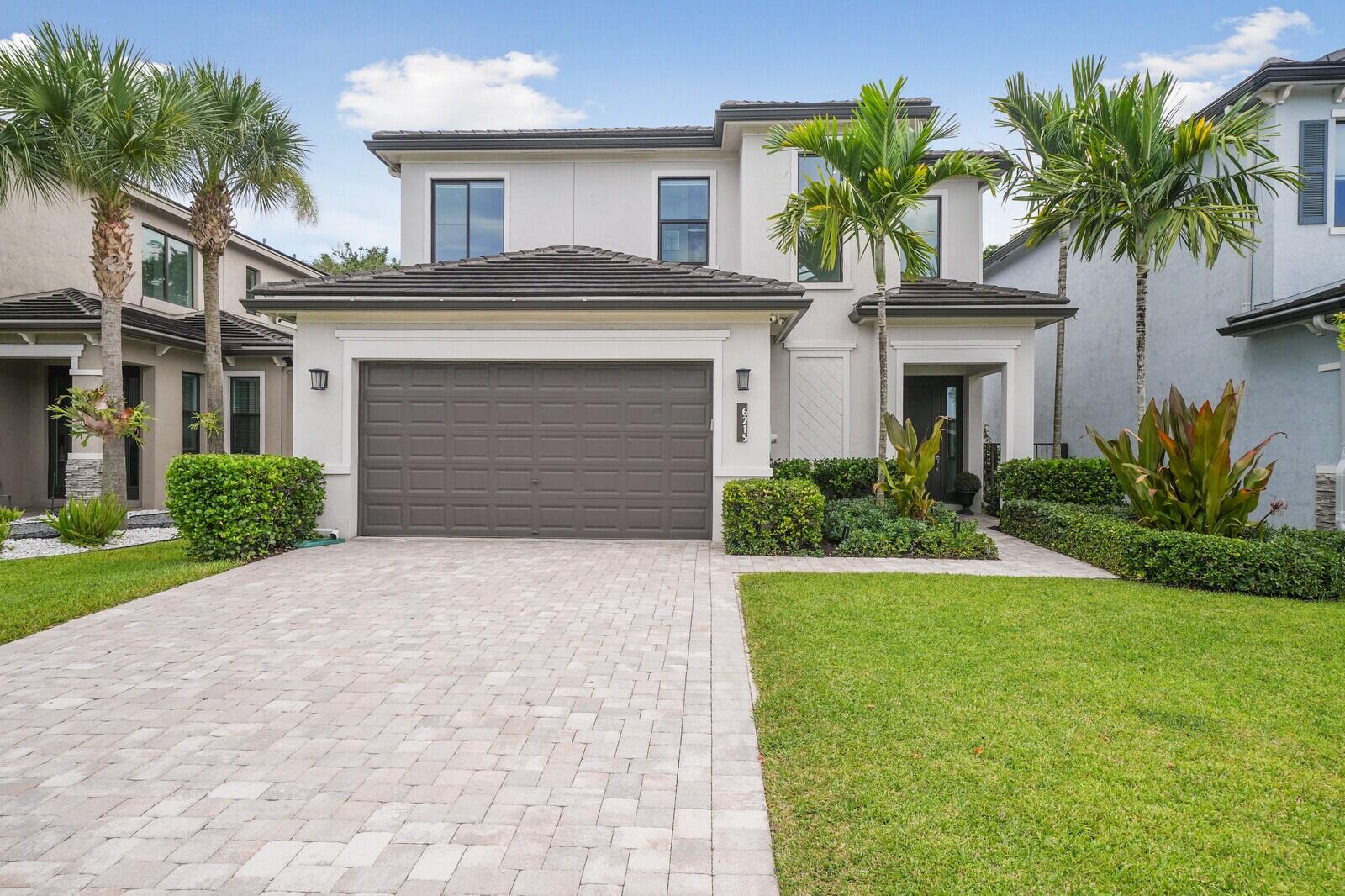 View details of listing 6215 OCEANAIRE Way, Lake Worth, FL 33467 Lake Worth with MLS#