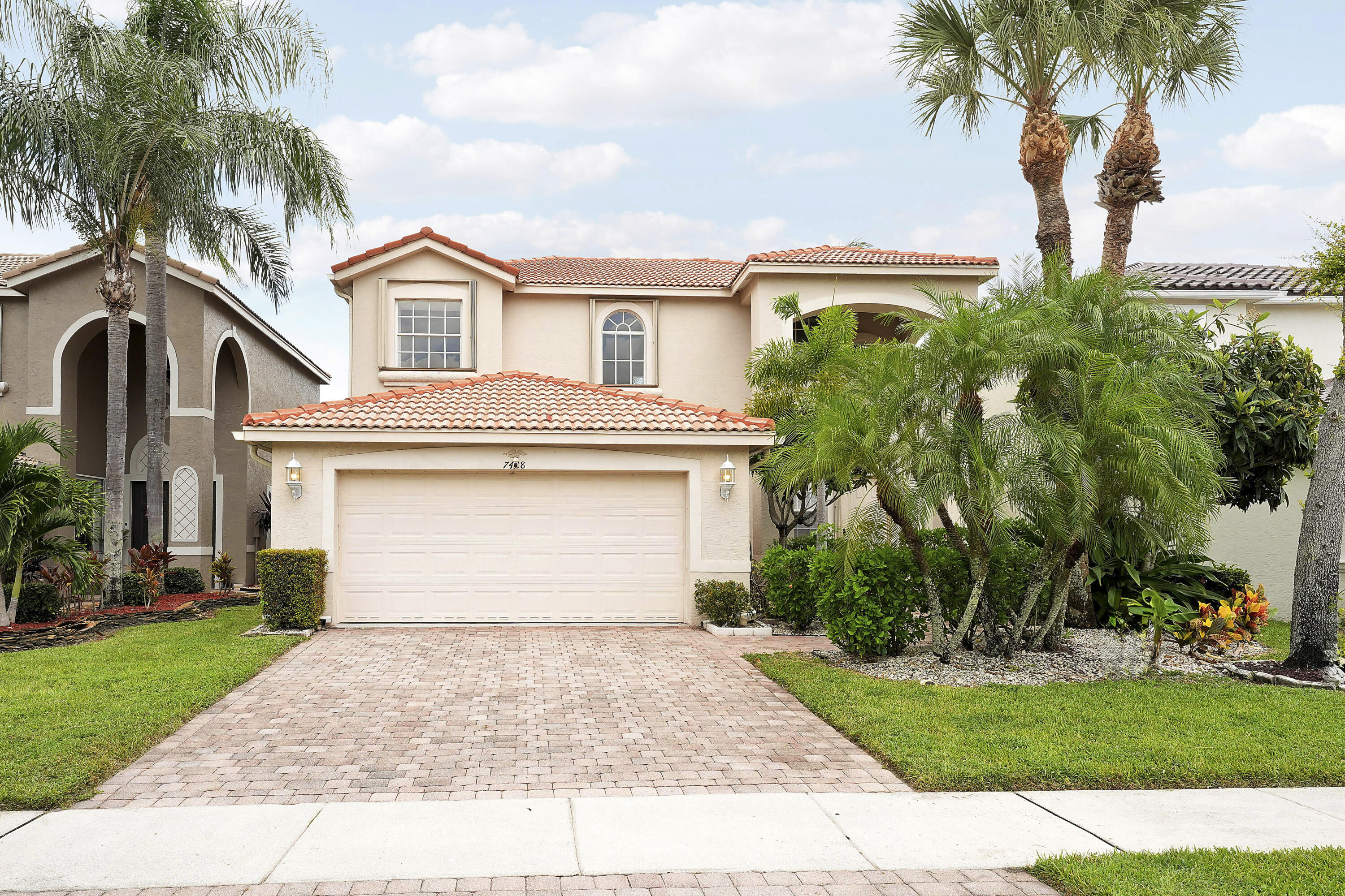 View details of listing 7428 VIA LURIA, Lake Worth, FL 33467 Lake Worth with MLS#
