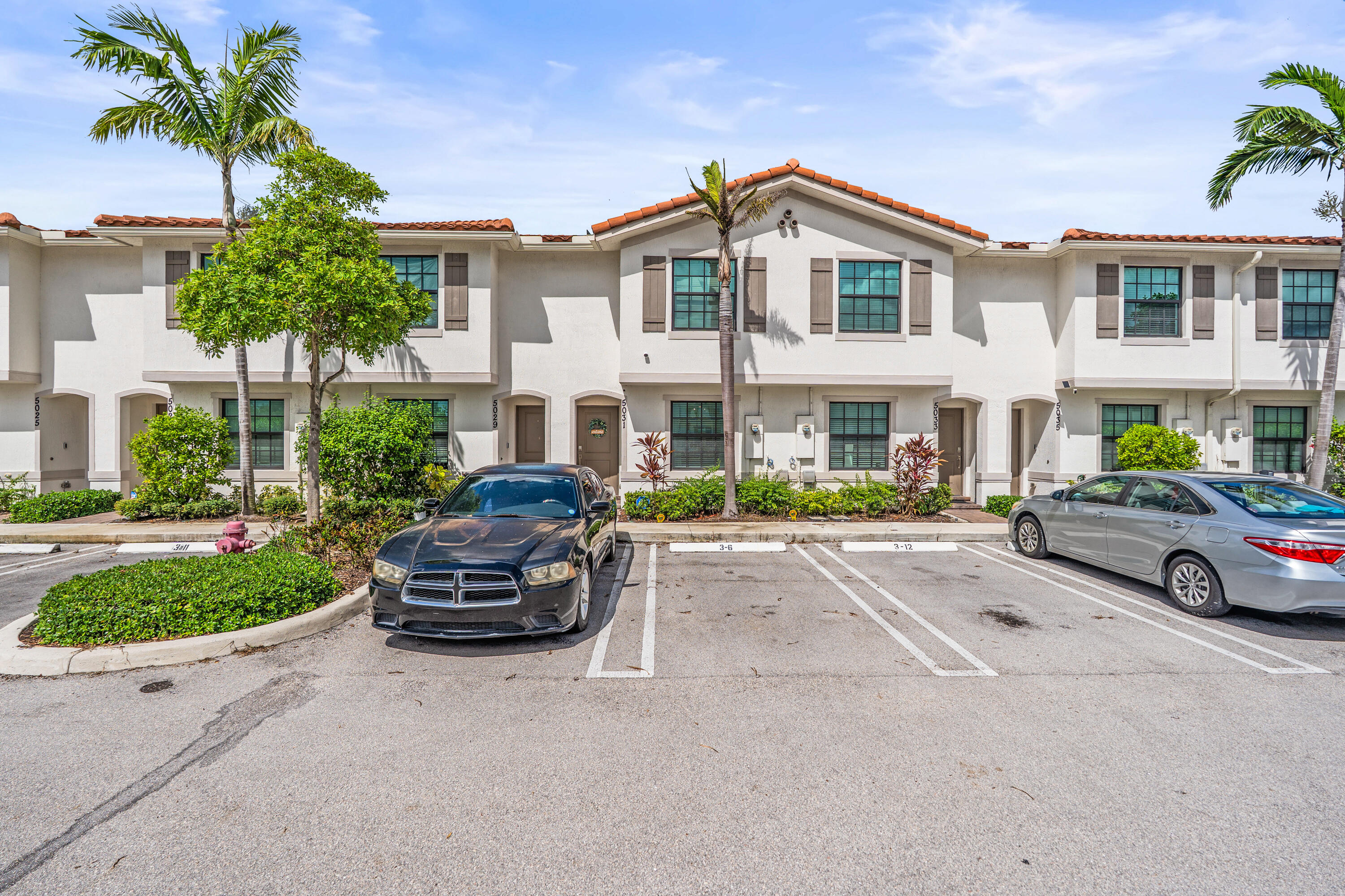 View details of listing 5031 Genove Place, Riviera Beach, FL 33410 Riviera Beach with MLS#