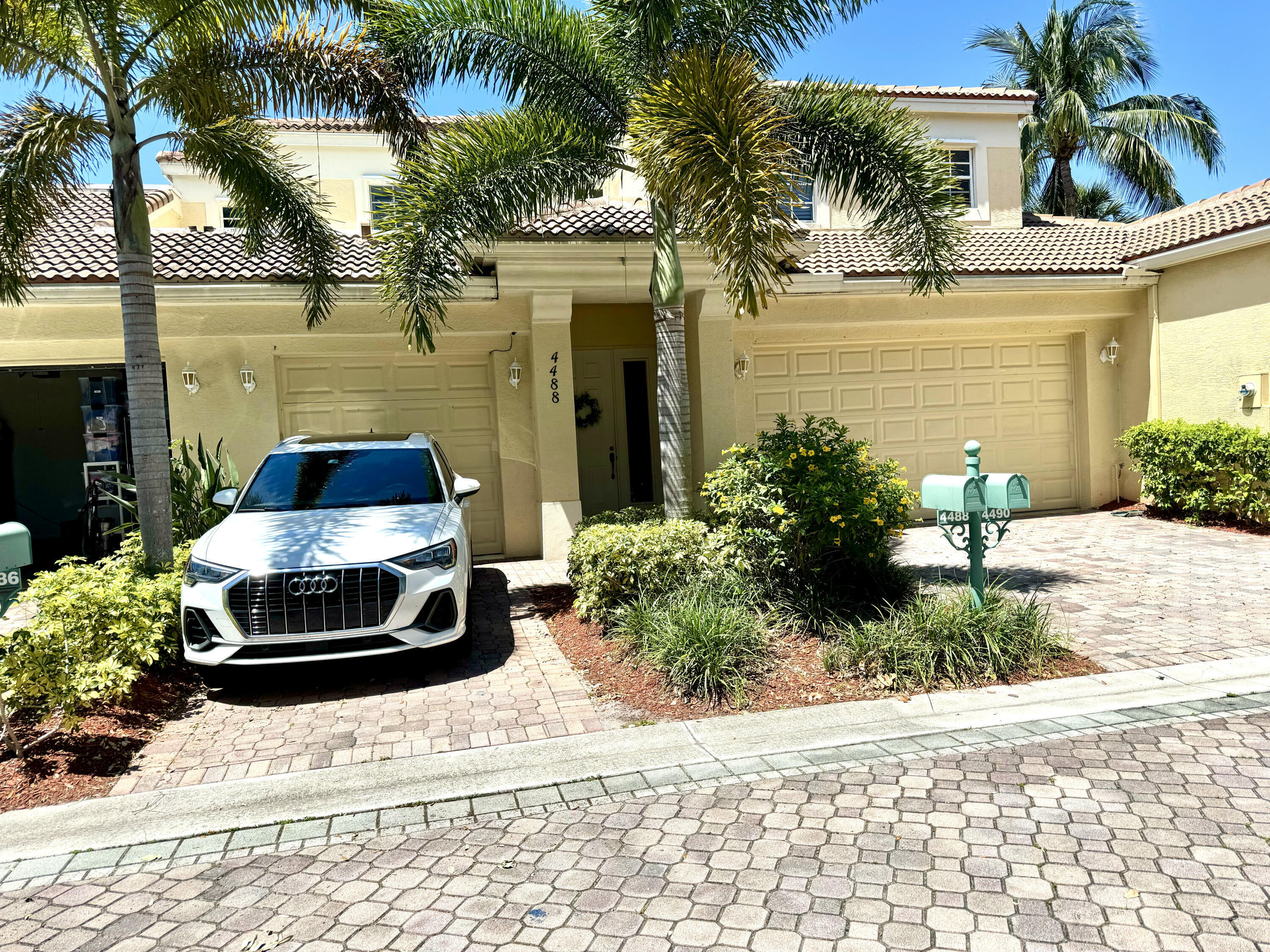 Listing  4488 Hickory Drive, Palm Beach Gardens, FL 33418, Palm Beach Gardens, FL 33418