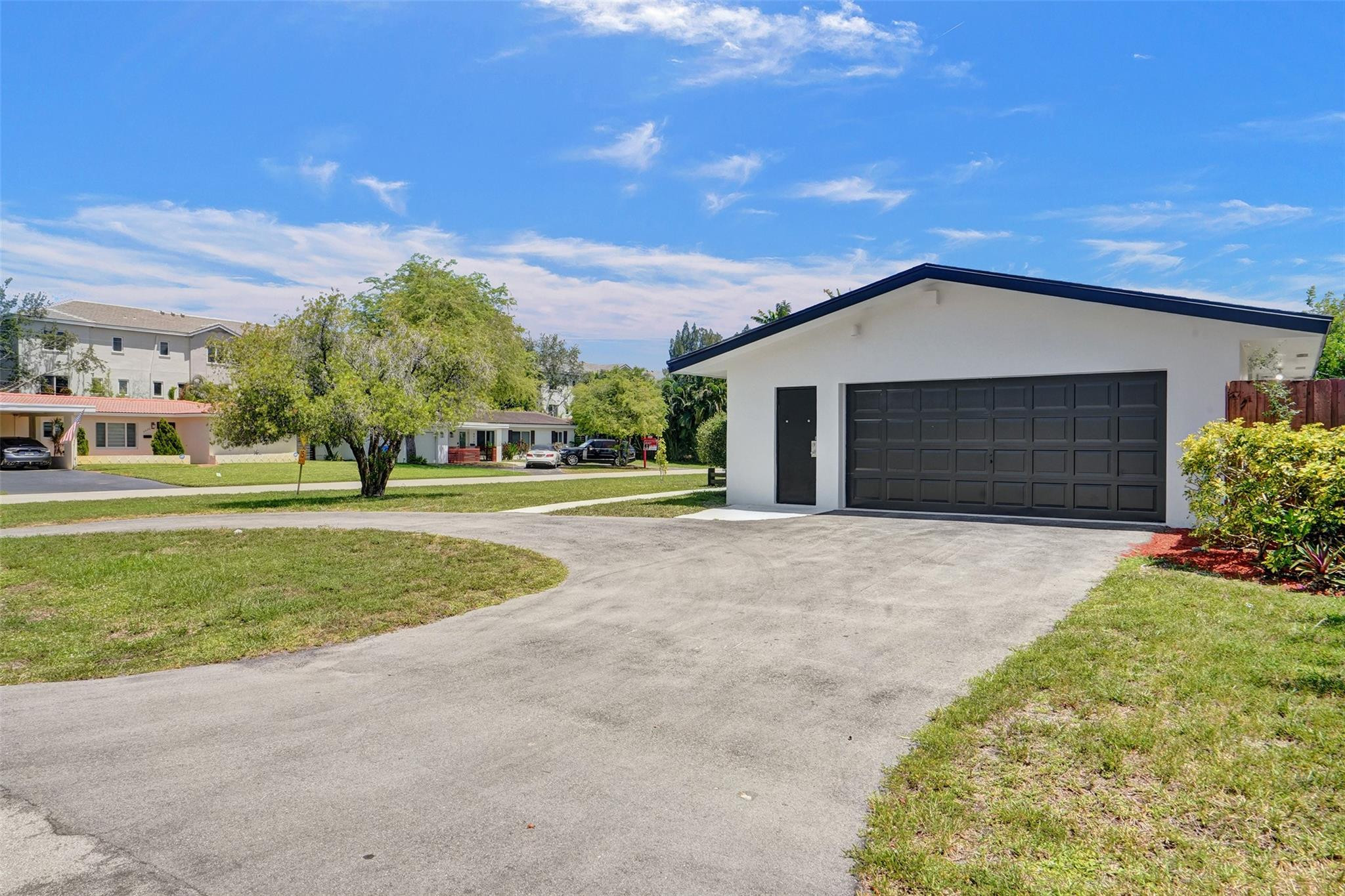 Listing  4017 NE 18th Avenue, Oakland Park, FL 33334, Oakland Park, FL 33334