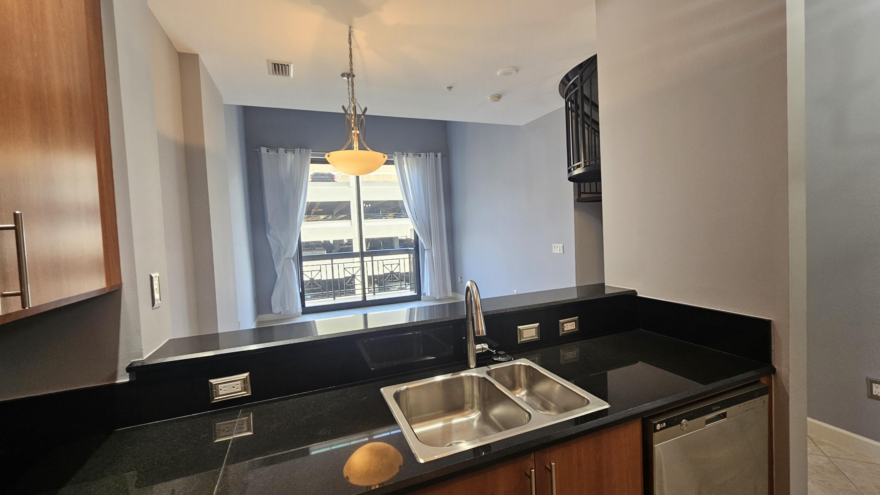 Listing  801 S Olive Avenue 418, West Palm Beach, FL 33401, West Palm Beach, FL 33401