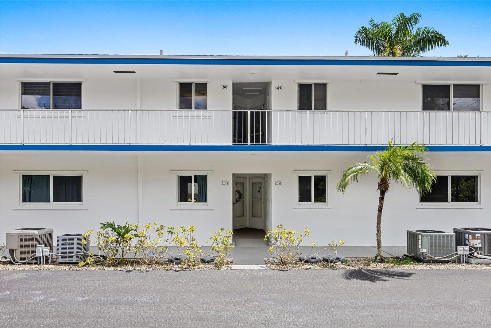 Listing  2 GARDEN Street 203M, Tequesta, FL 33469, Tequesta, FL 33469
