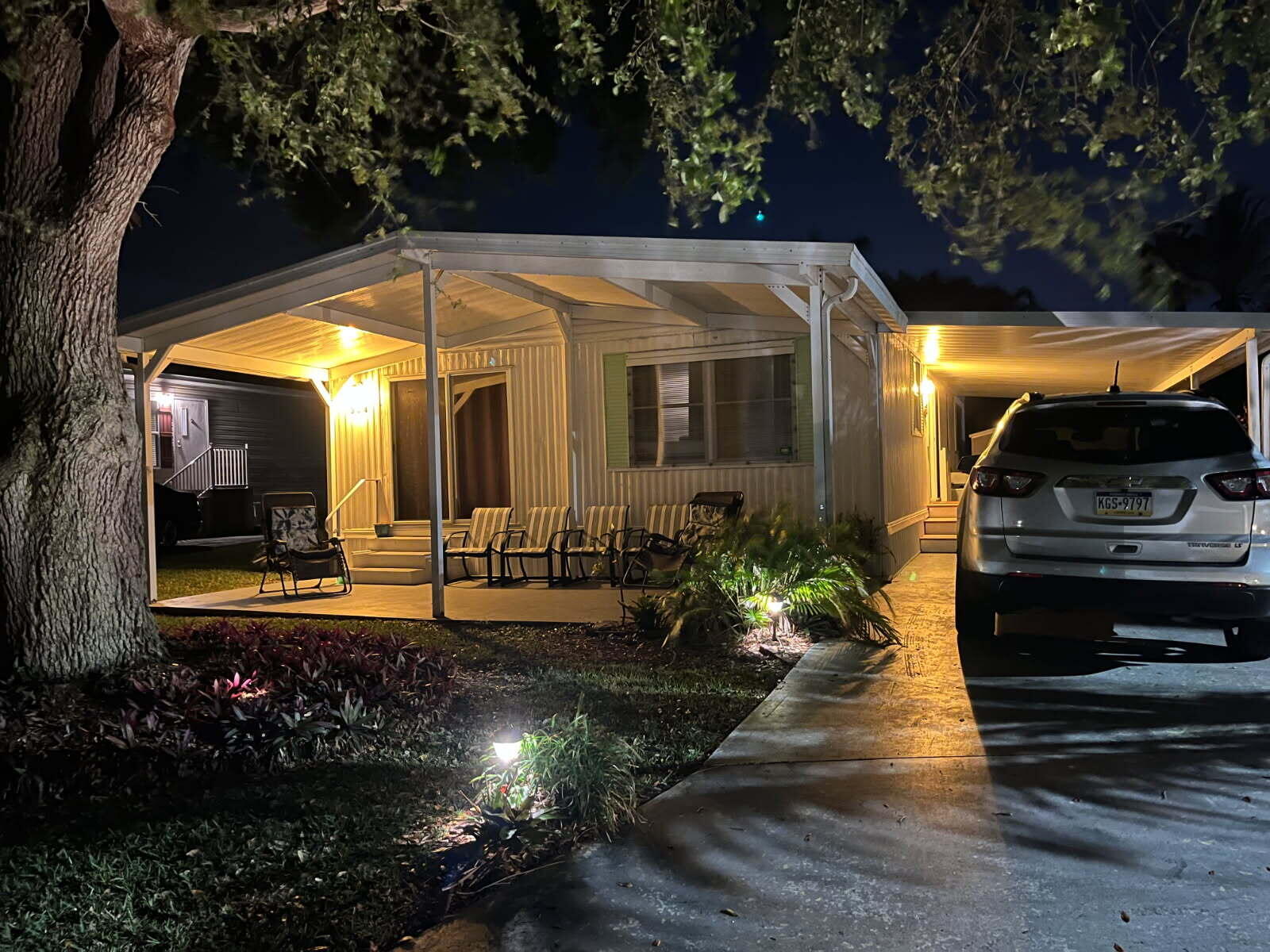 View details of listing 304 Mockingbird Ave Avenue, Fort Pierce, FL 34982 Fort Pierce with MLS#