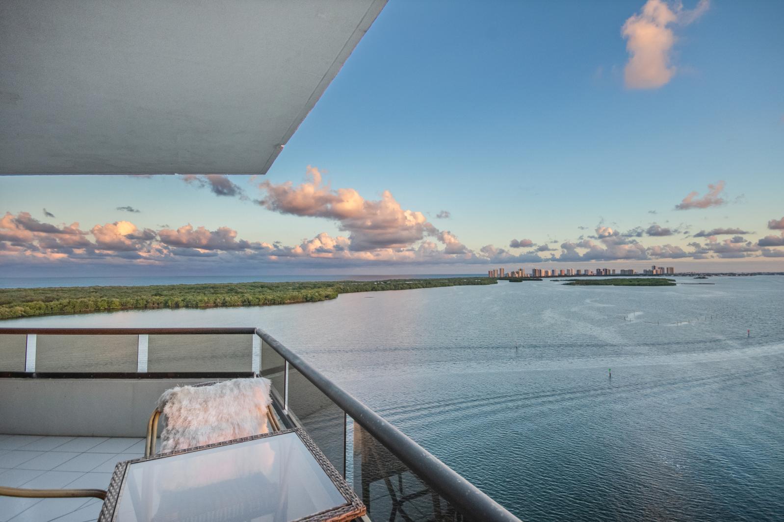 View details of listing 100 Lakeshore Drive 1453, North Palm Beach, FL 33408 North Palm Beach with MLS#