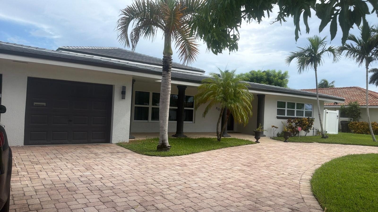 View details of listing 2121 NE 29TH Street, Lighthouse Point, FL 33064 Lighthouse Point with MLS#
