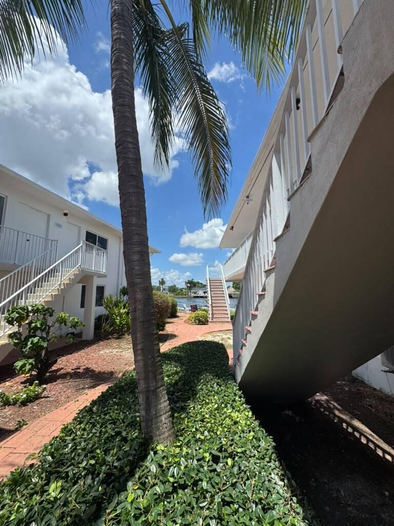 View details of listing 999 S RIVERSIDE Drive 101, Pompano Beach, FL 33062 Pompano Beach with MLS#
