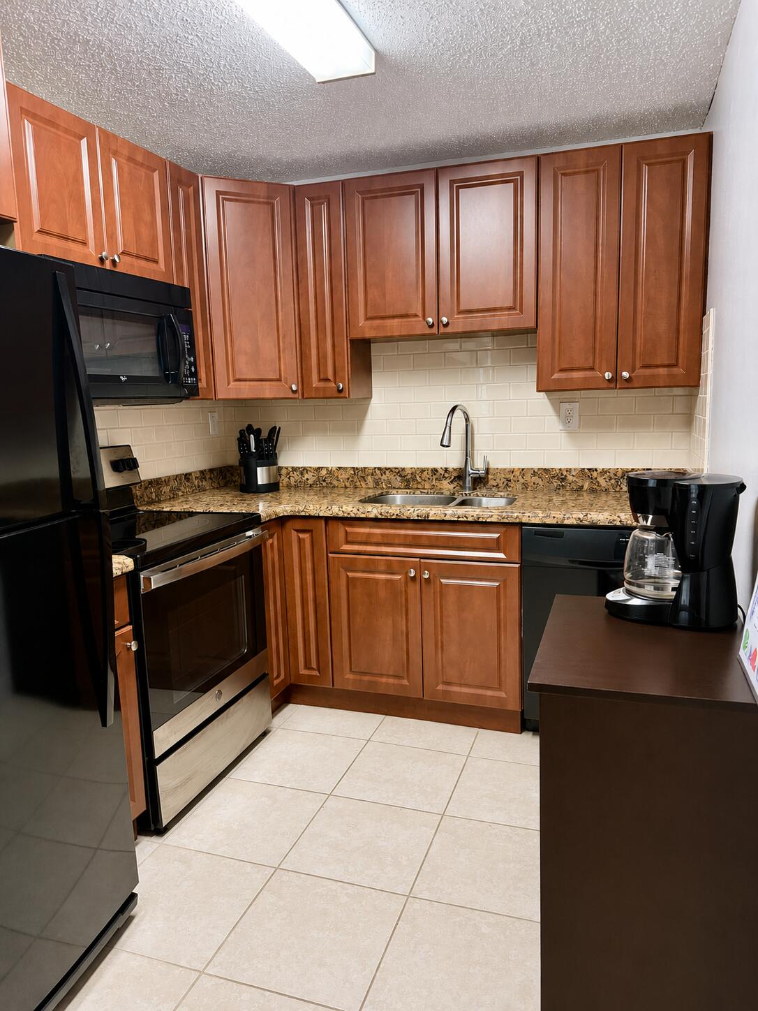 View details of listing 405 MEADOWS Circle 405, Boynton Beach, FL 33436 Boynton Beach with MLS# 