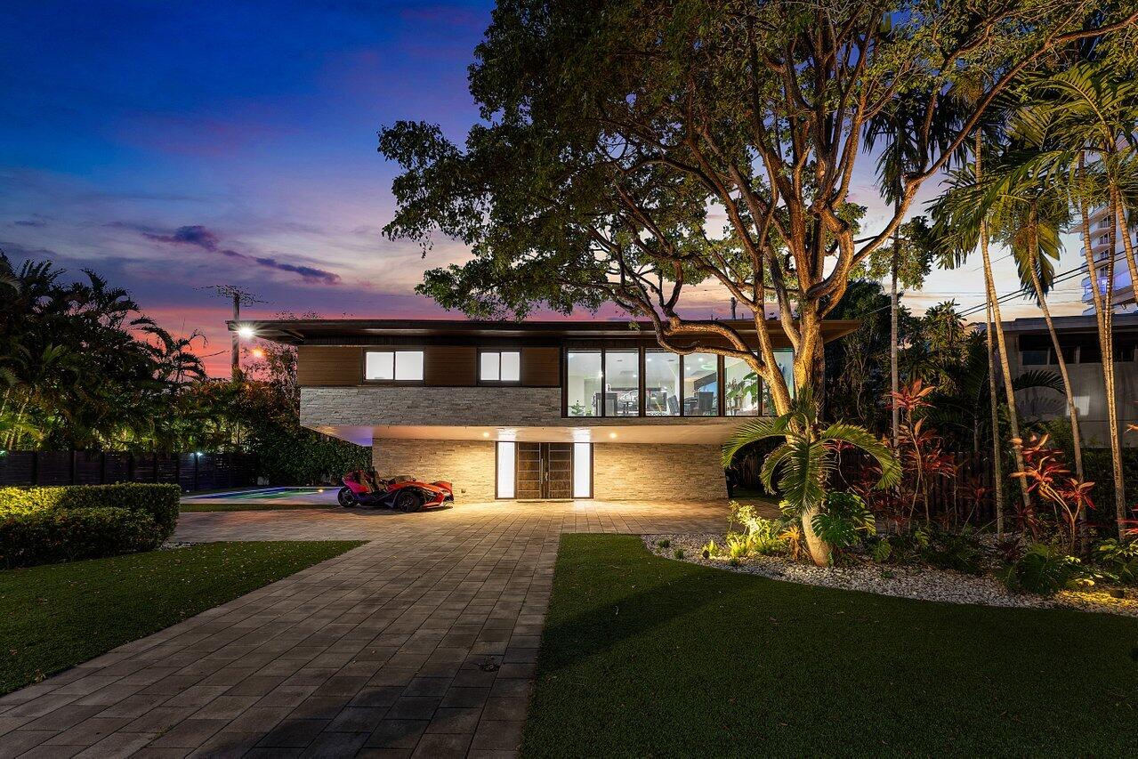 View details of listing 2601 NE 8TH Street, Fort Lauderdale, FL 33304 Fort Lauderdale with MLS#