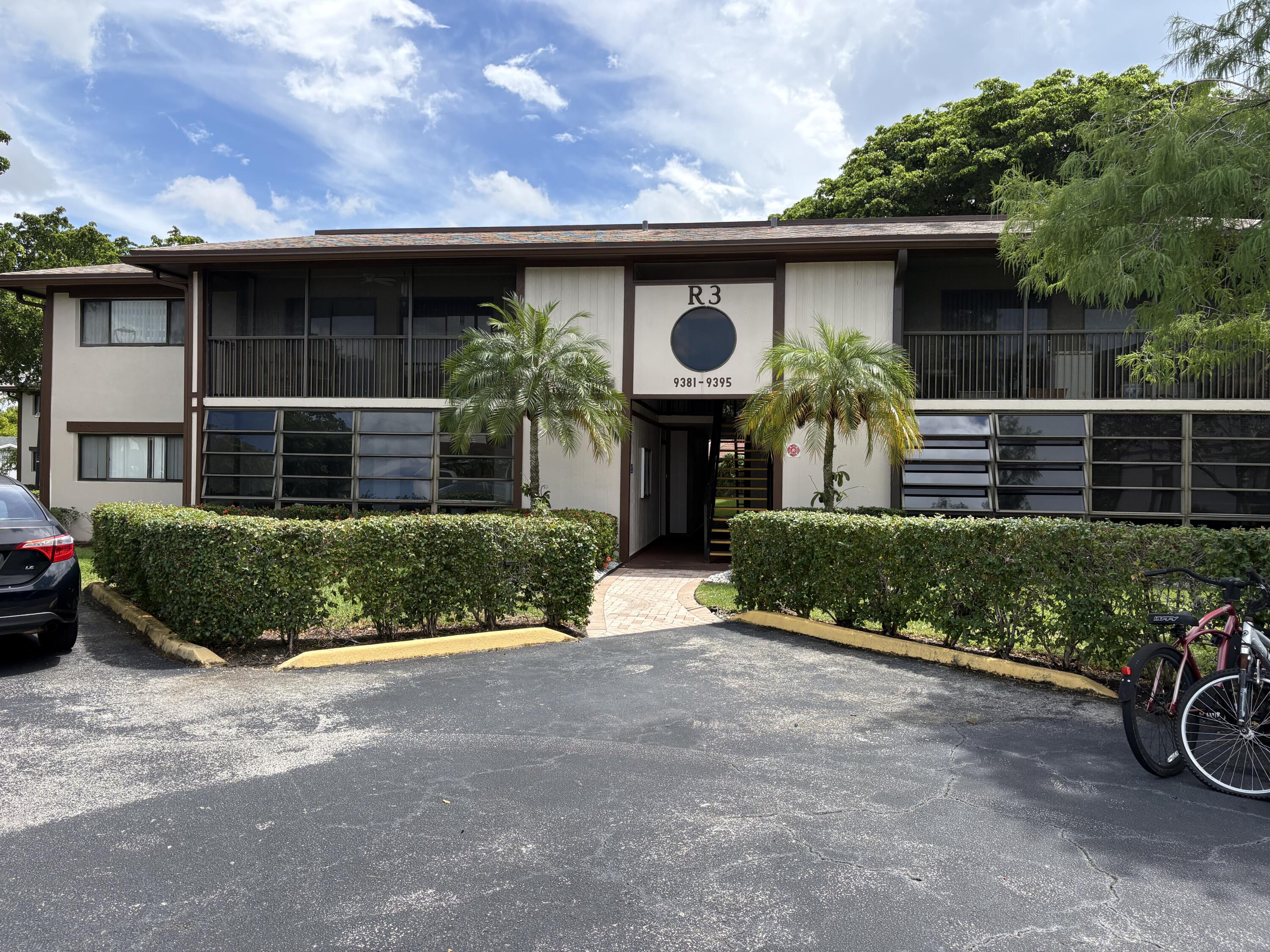 View details of listing 9391 S Belfort Circle 211, Tamarac, FL 33321 Tamarac with MLS# 