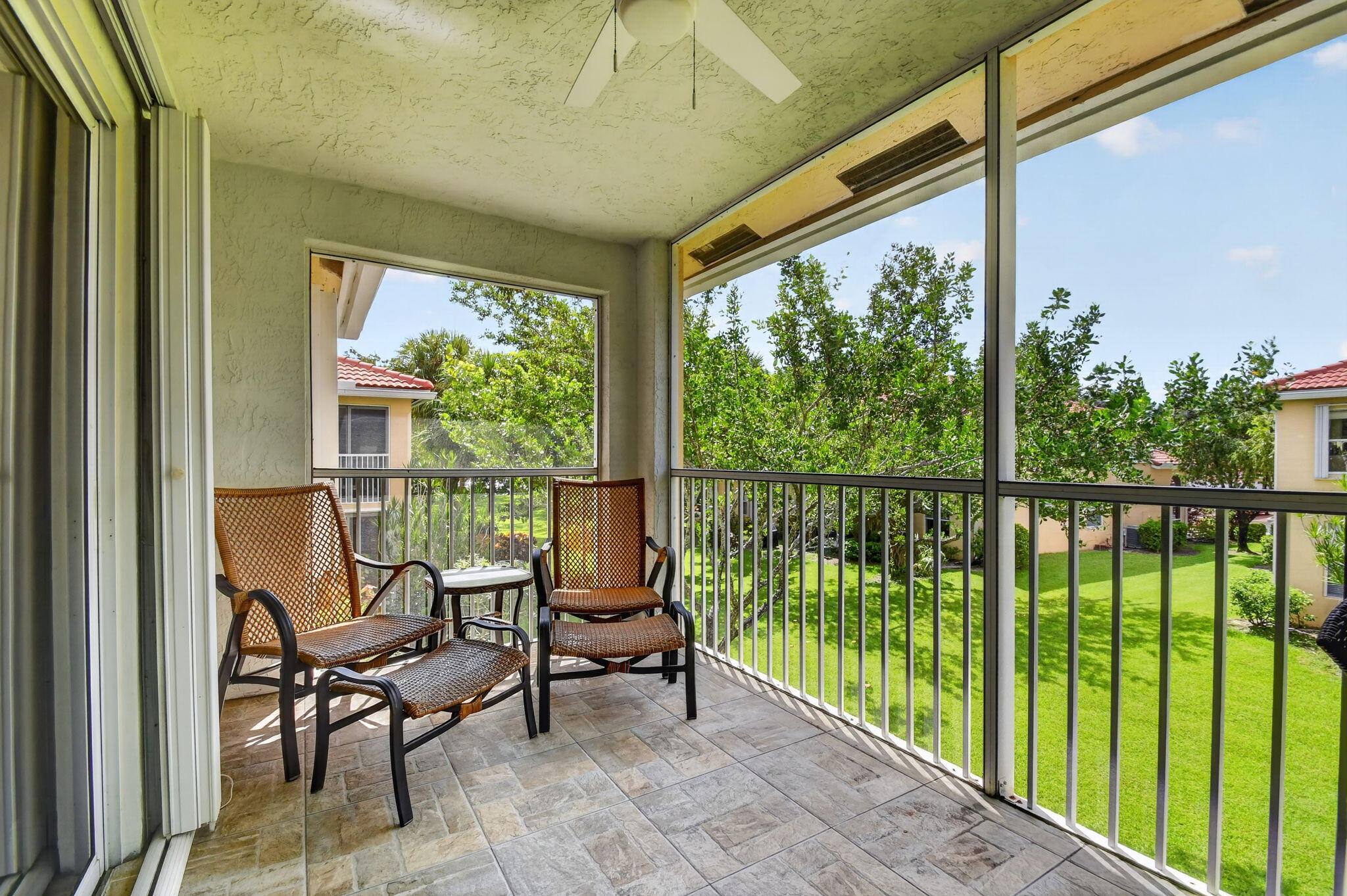View details of listing 12447 Crystal Pointe Drive 201, Boynton Beach, FL 33437 Boynton Beach with MLS#