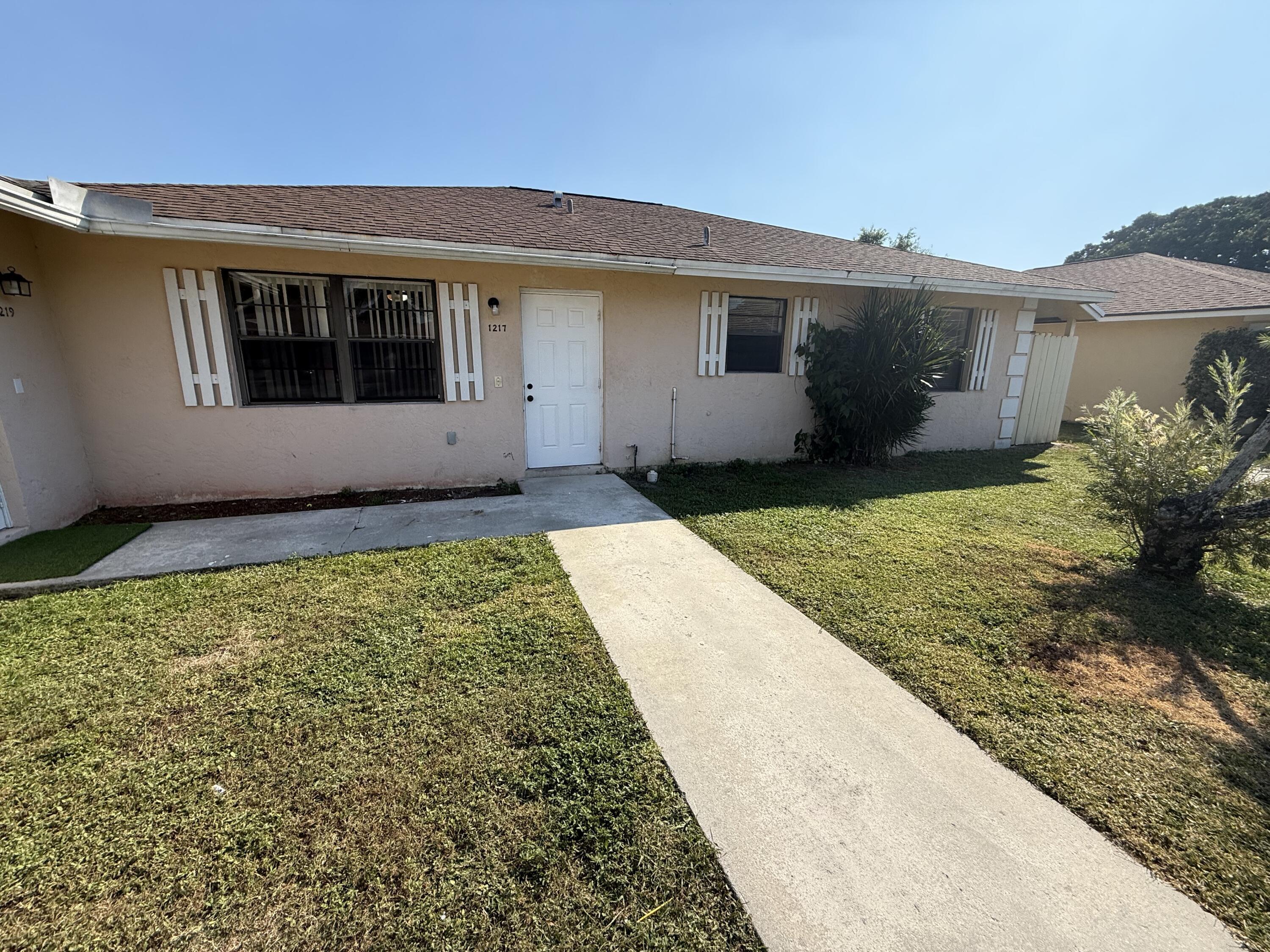 View details of listing 1213 WHITE PINE Drive, Wellington, FL 33414 Wellington with MLS#