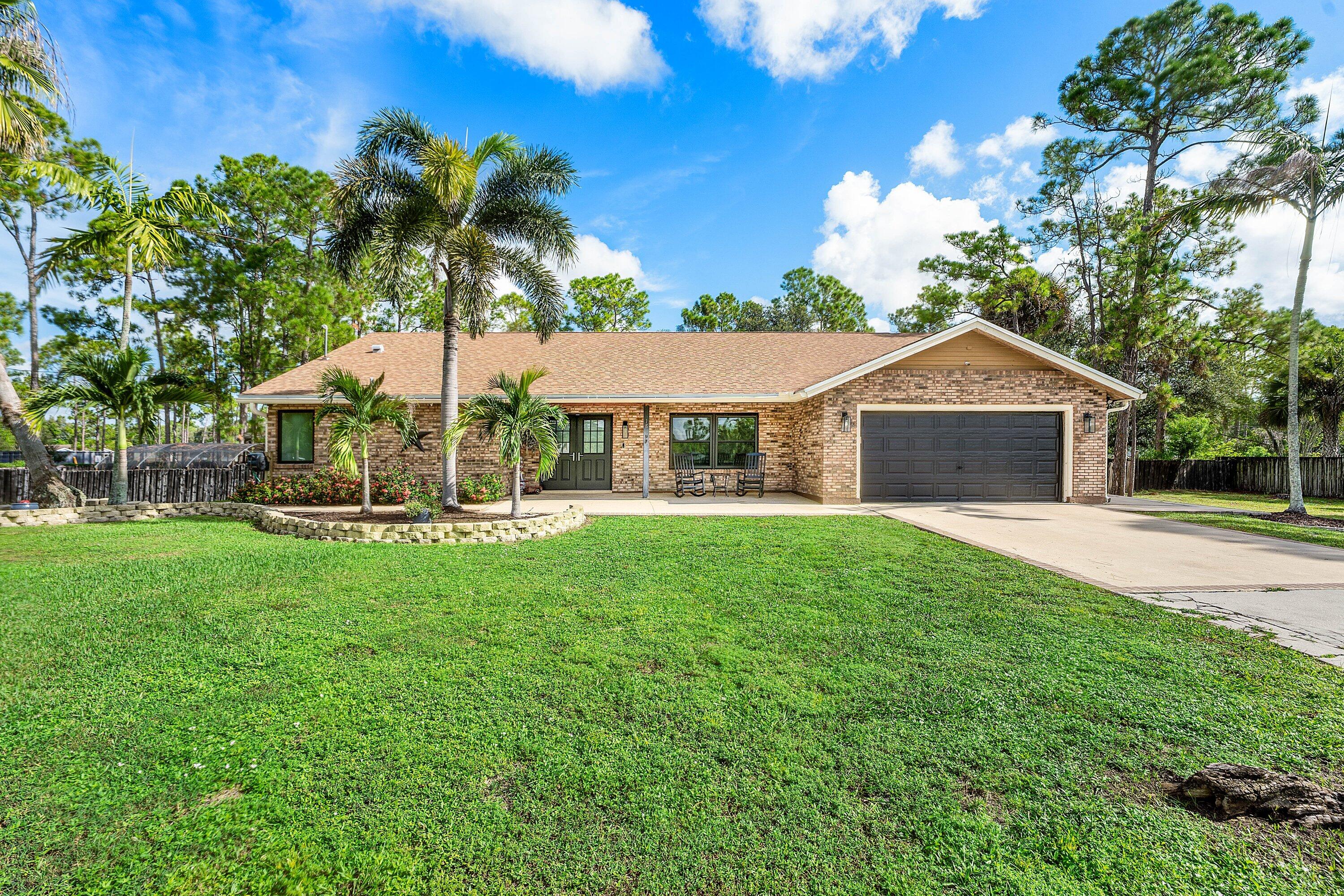 View details of listing 18429 Sycamore Drive W, Loxahatchee, FL 33470 Loxahatchee with MLS#